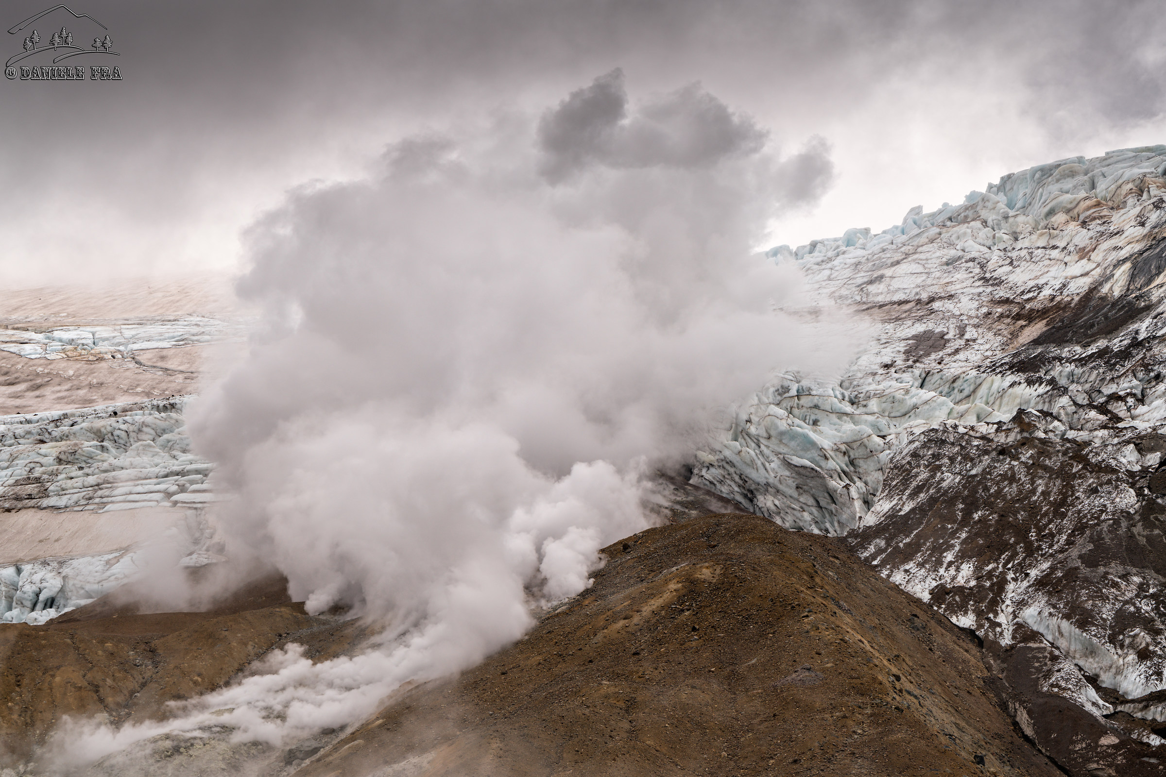 Mutnovsky inside the crater