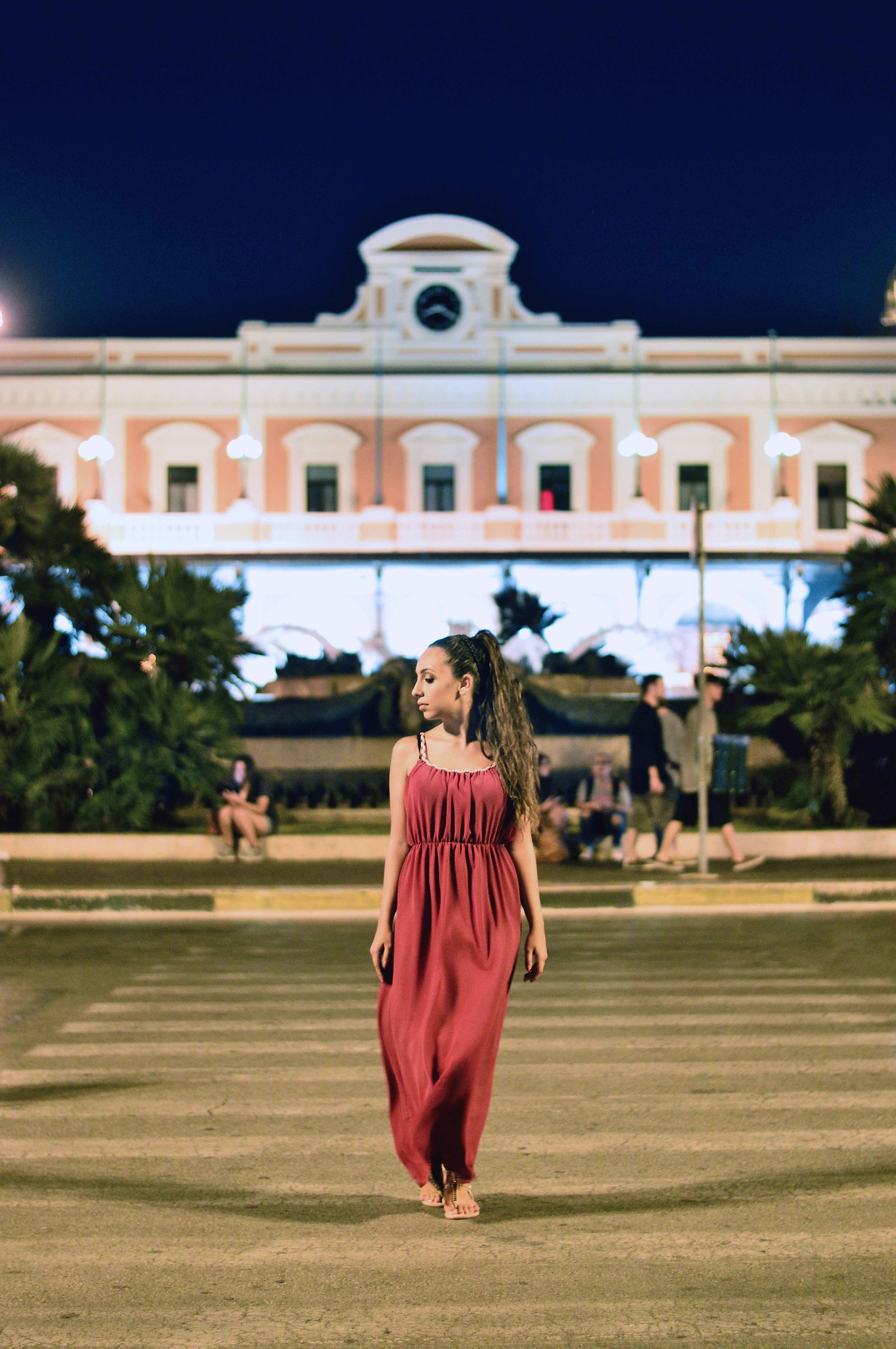 La stazione e la fontana, Bari, 24 Agosto 2016