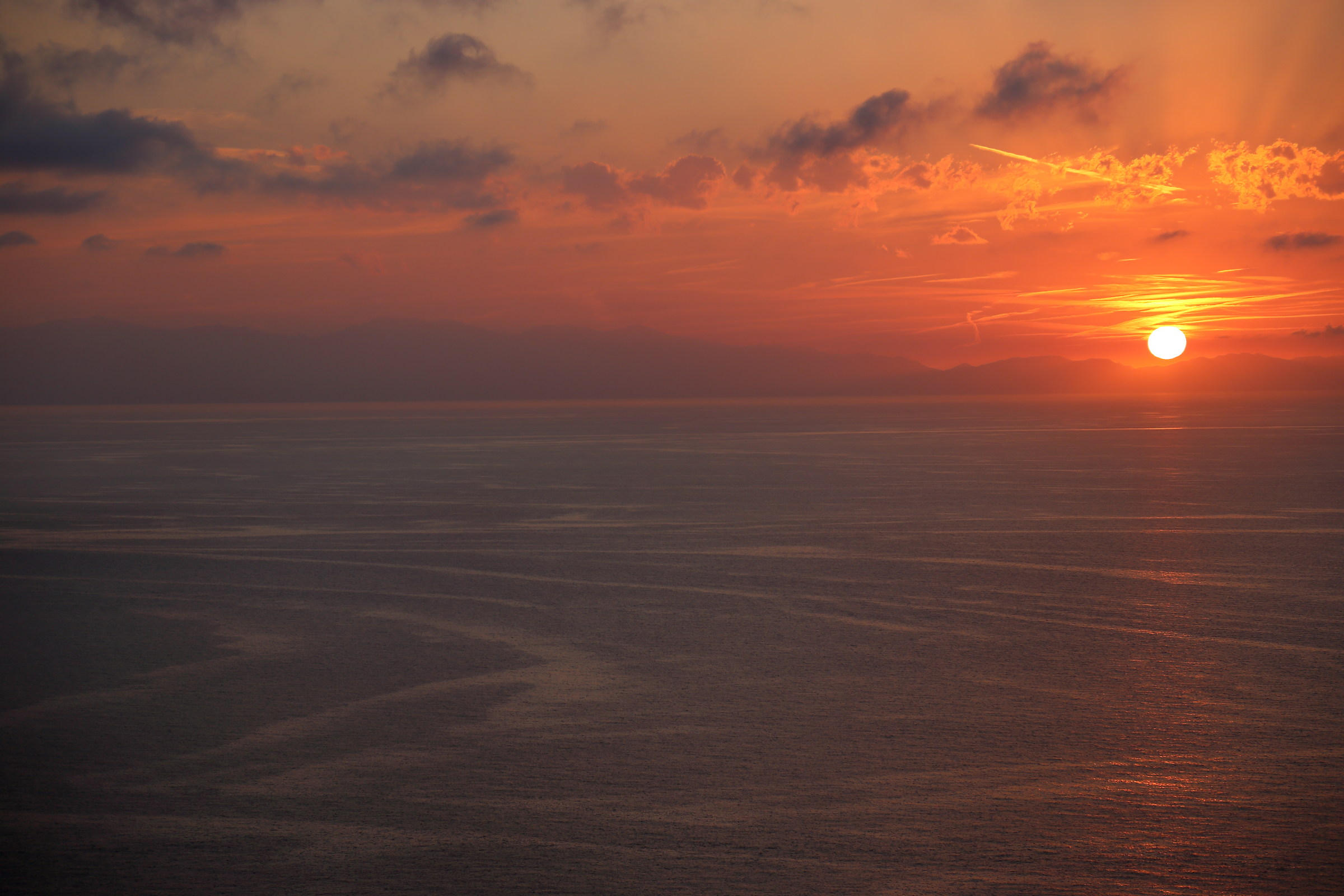 Tramonto sul mare…la Corsica sullo sfondo