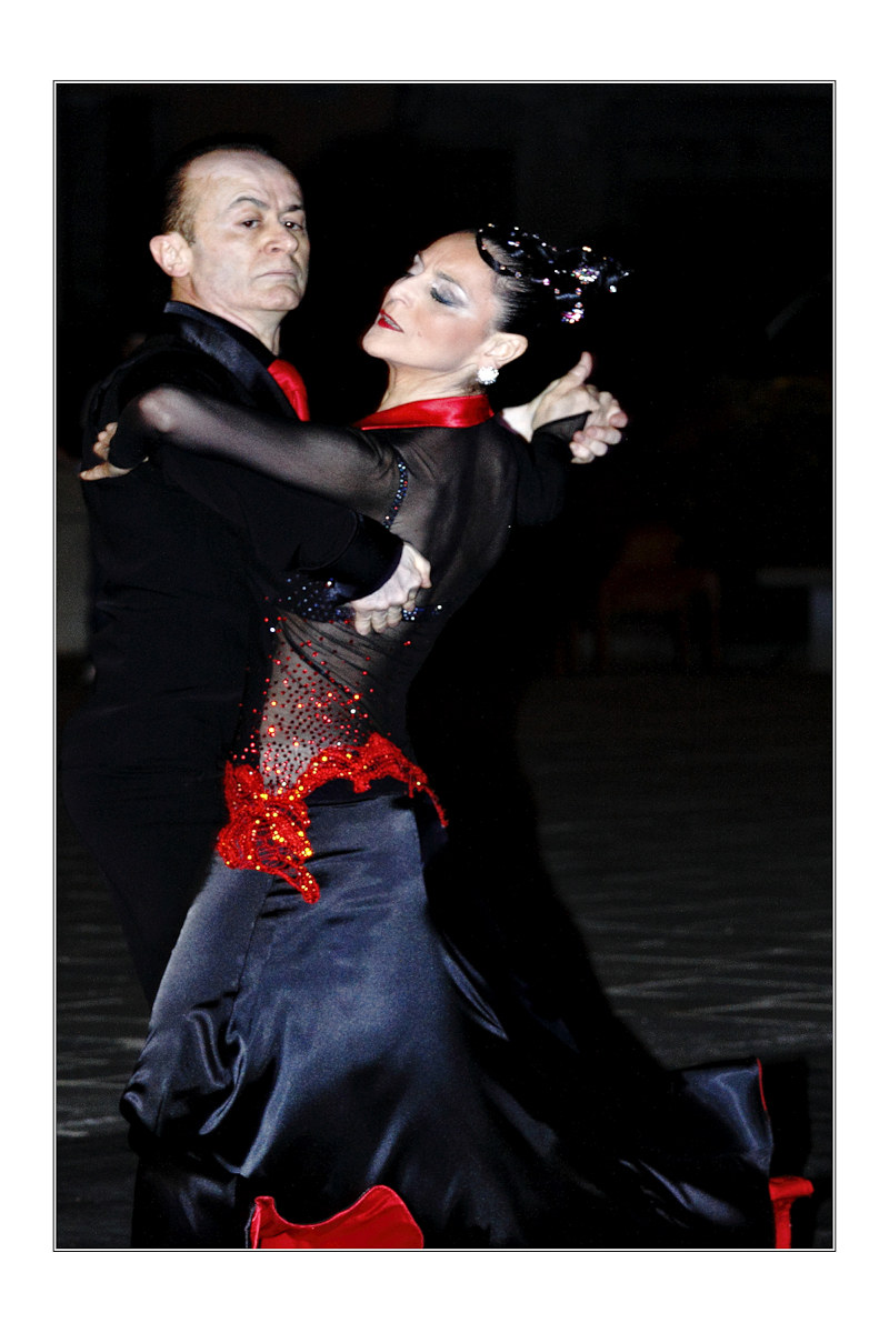 Dance Masters Elia and Renata >>>>