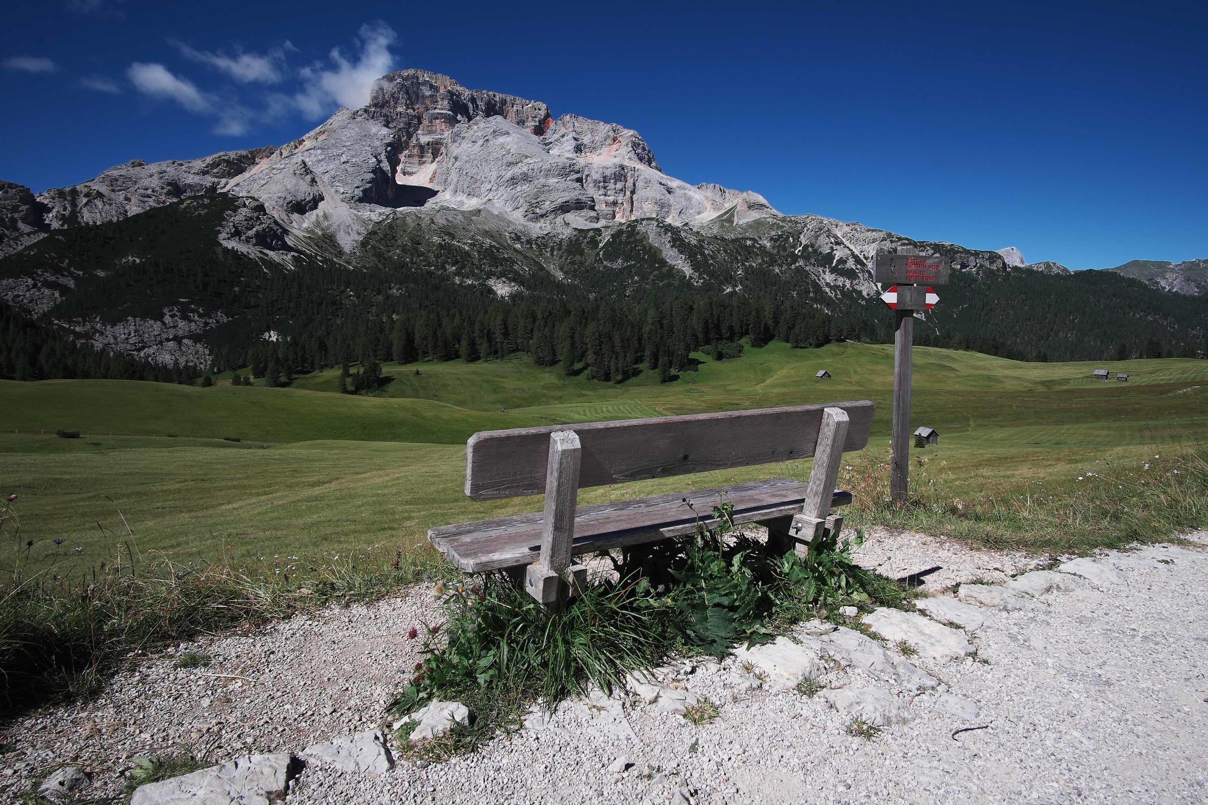 A stop in front of the Croda Rossa