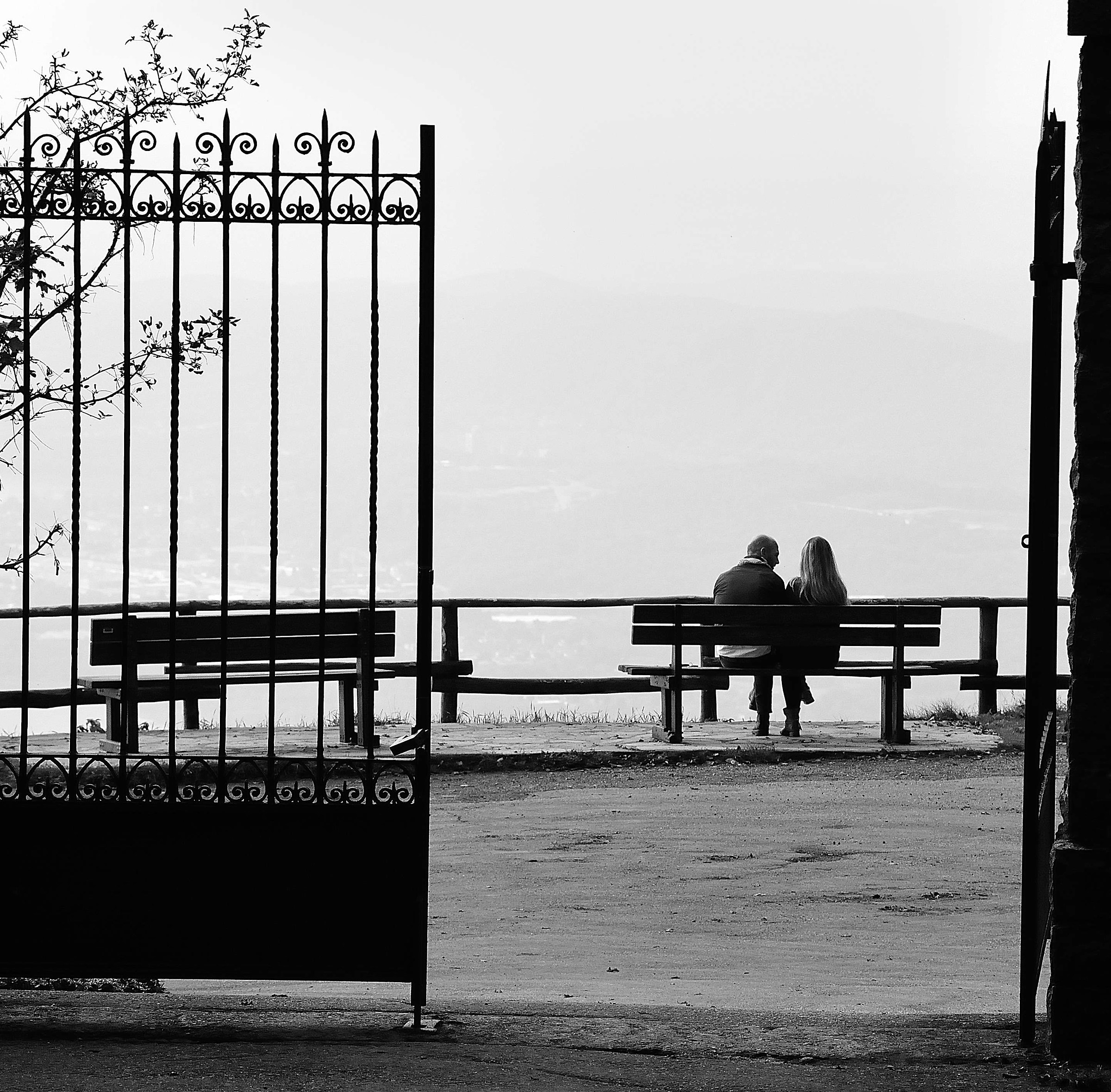 The two of us, on the bench ...