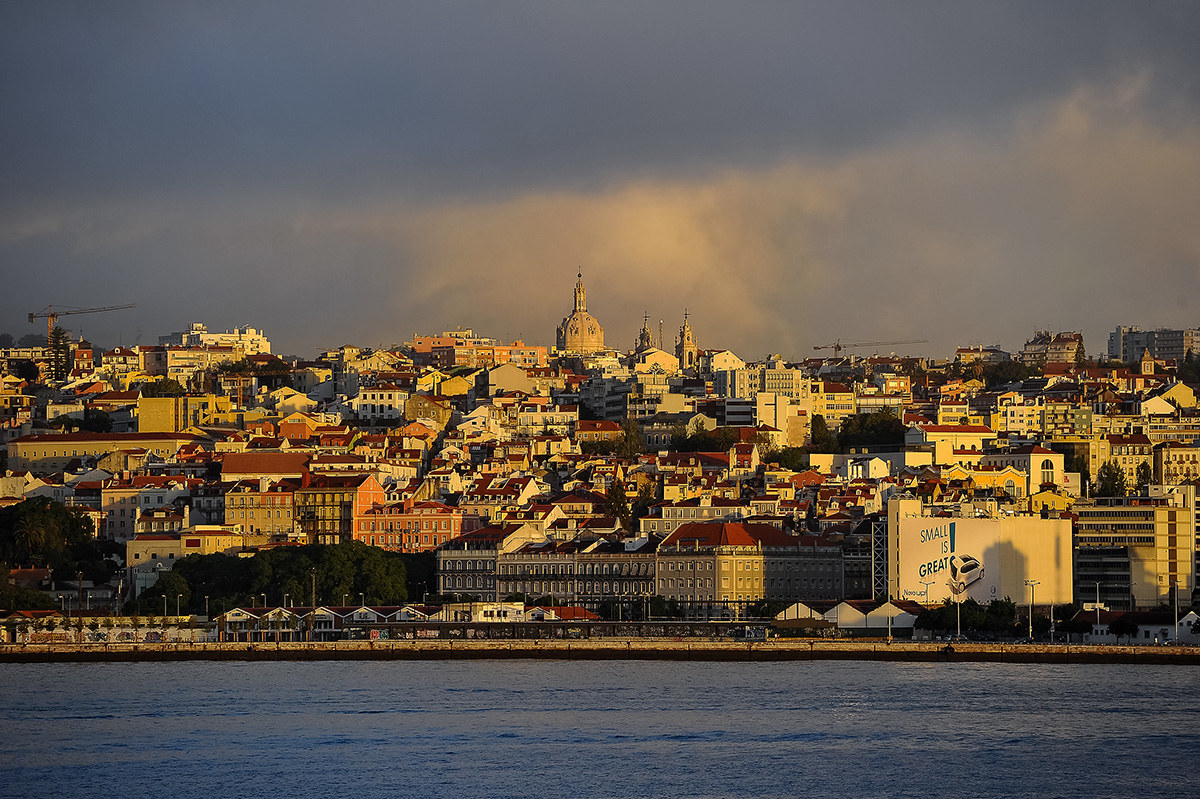 Lisbon, early morning