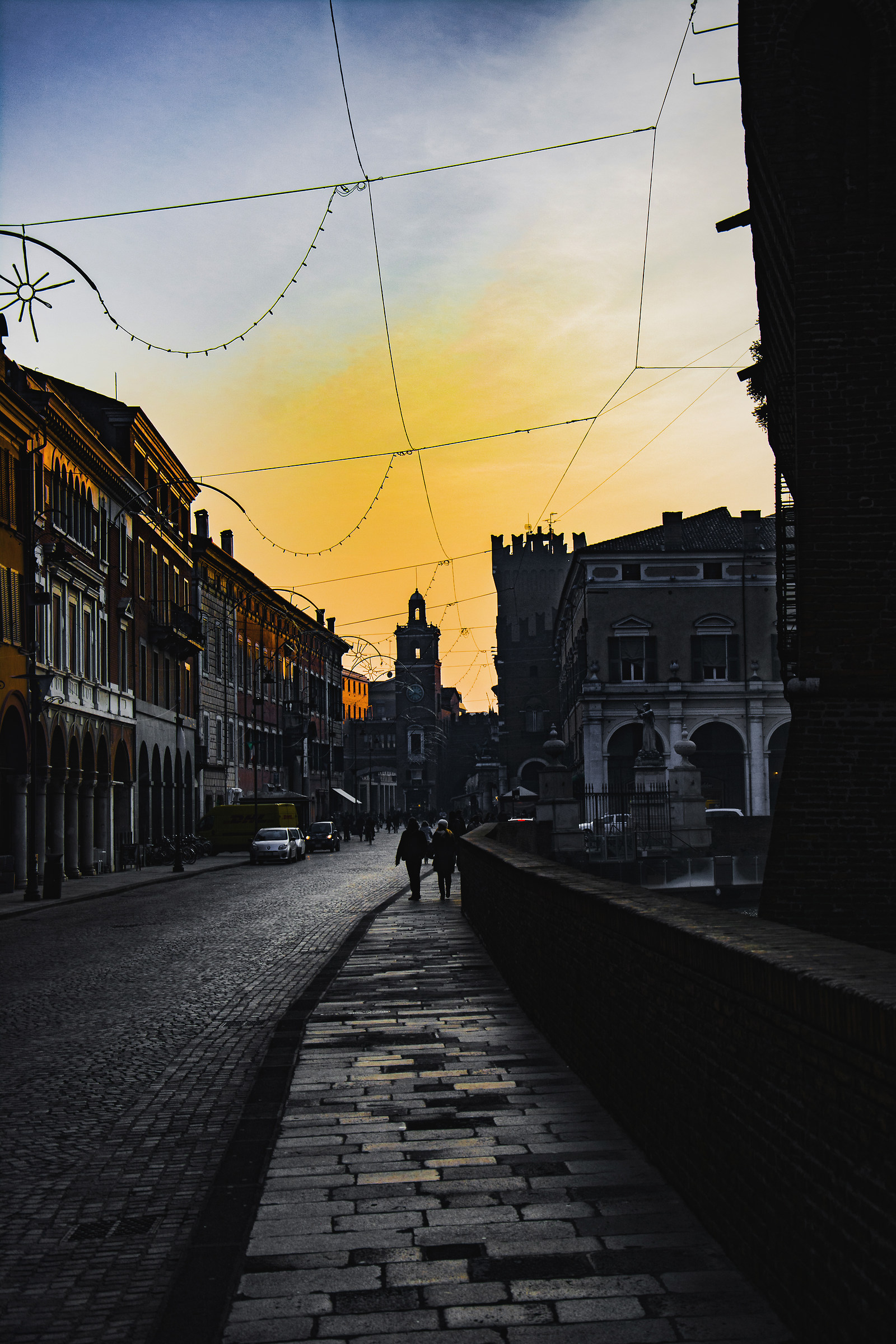 Esperimento colore a ferrara