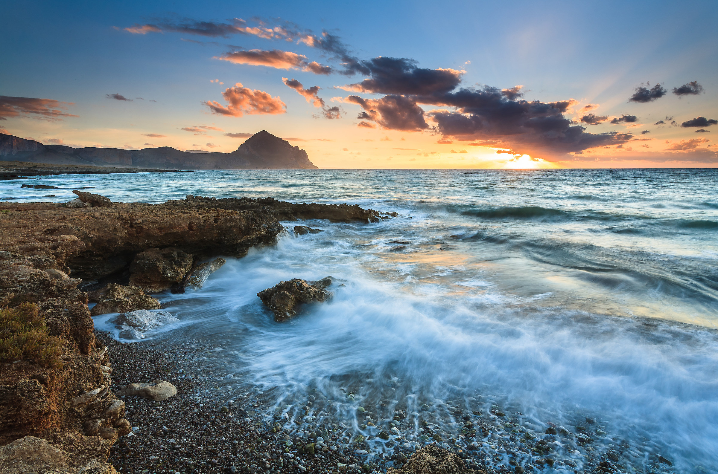 Baia Santa Margherita e Monte Cofano