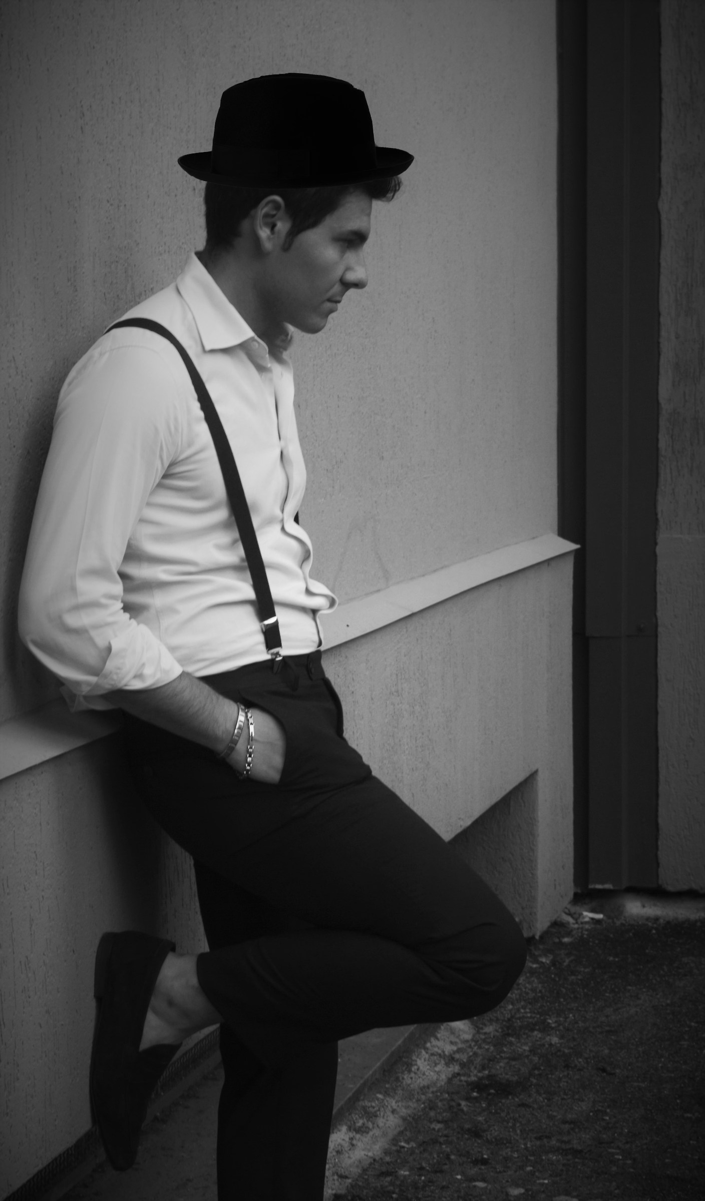 The man with the hat he fregherà