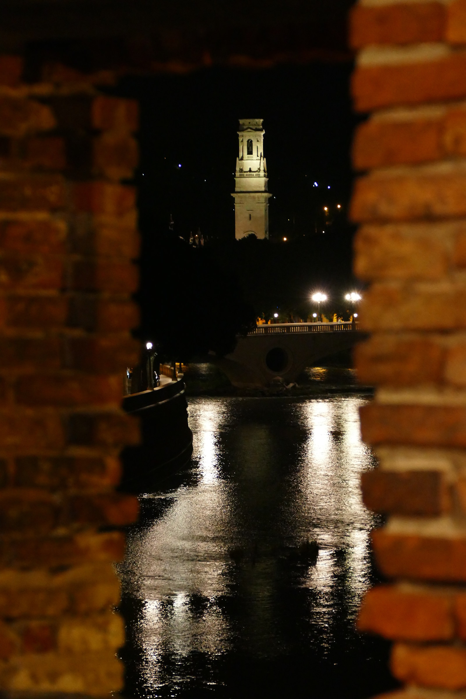 Campanile del Duomo dal Ponte Scaligero