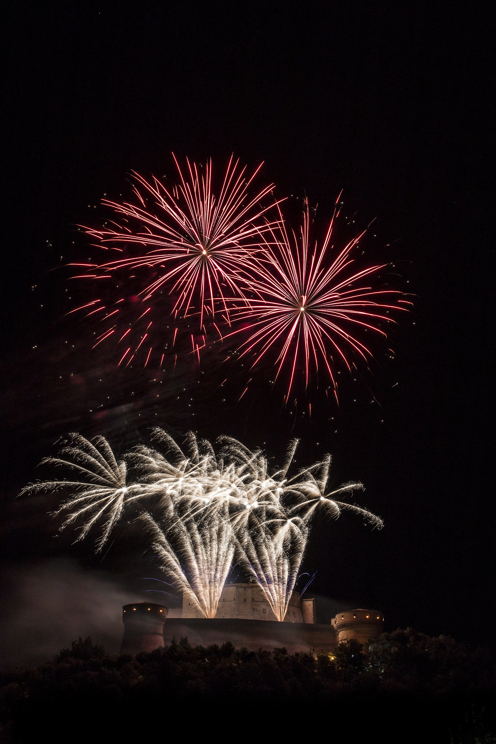 Fuochi per AlchimiAlchimie 2016 a San Leo (rn)