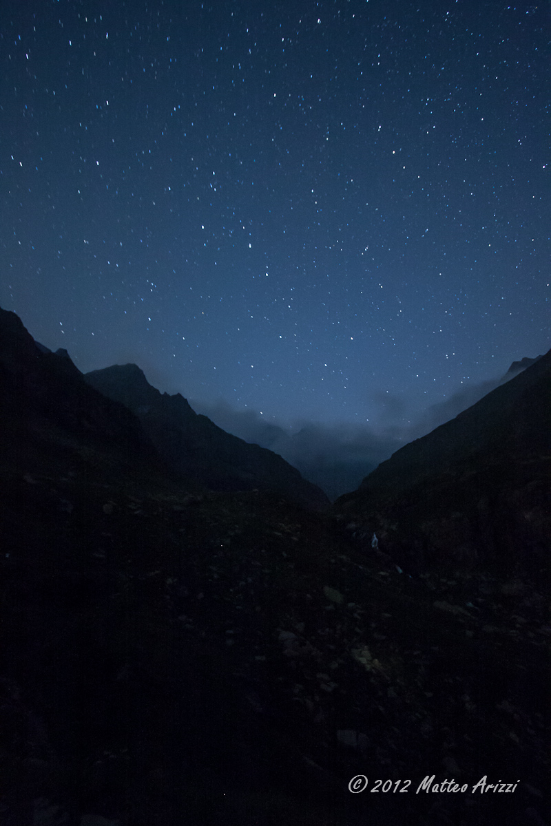 La valle del lago di Coca in notturna