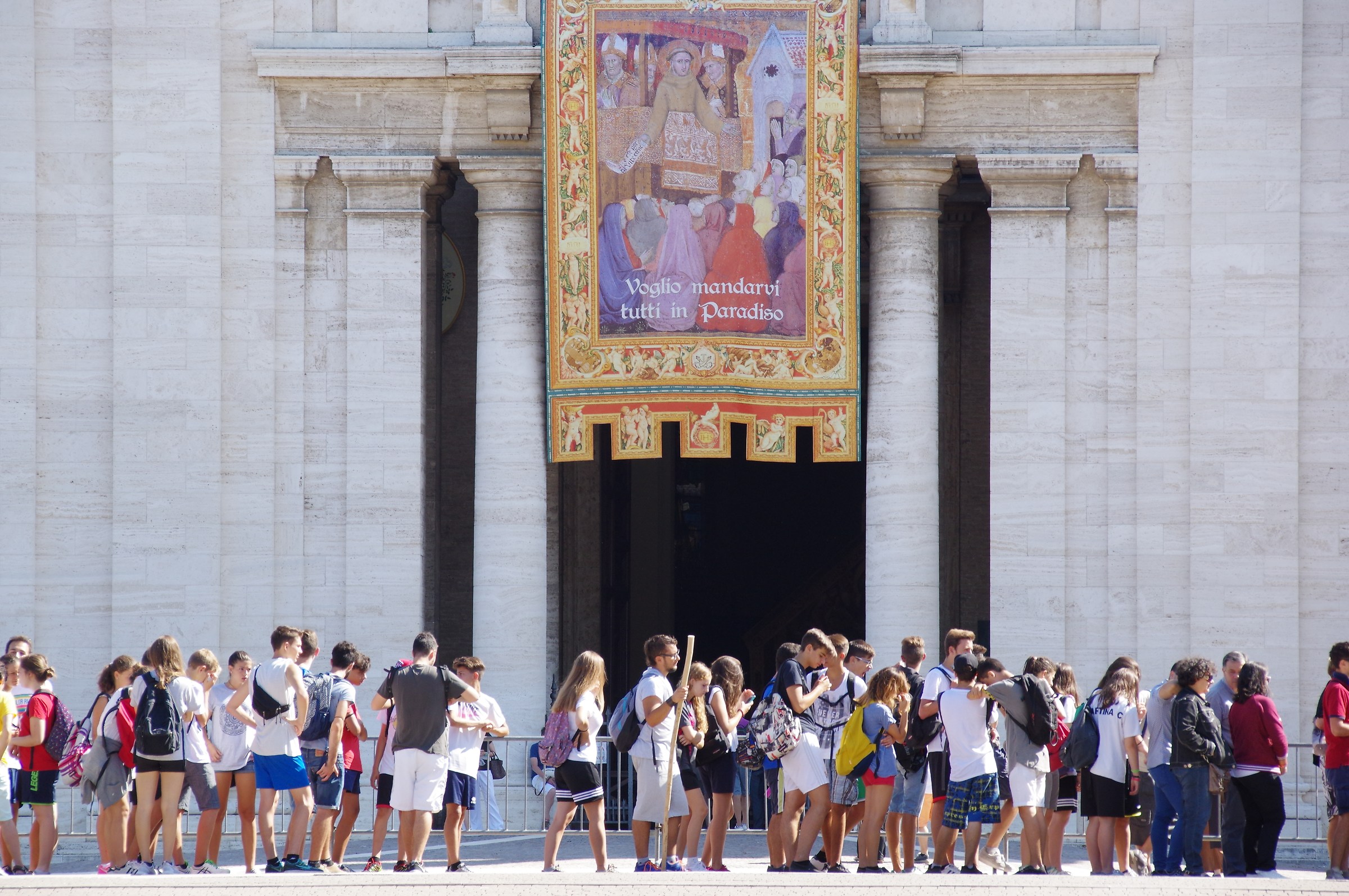 Assisi: young pilgrims to St. Mary of the Angels