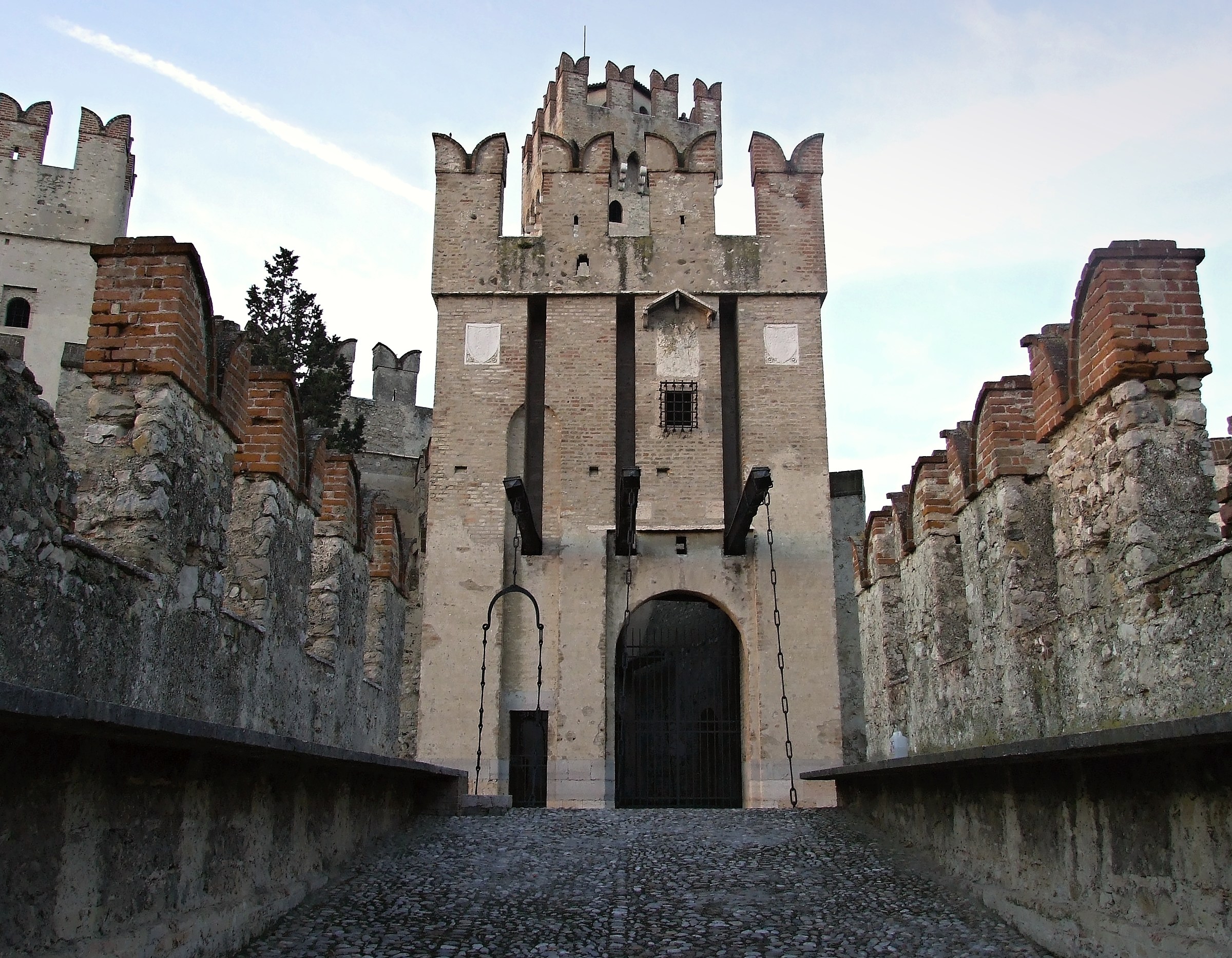 Access to the castle