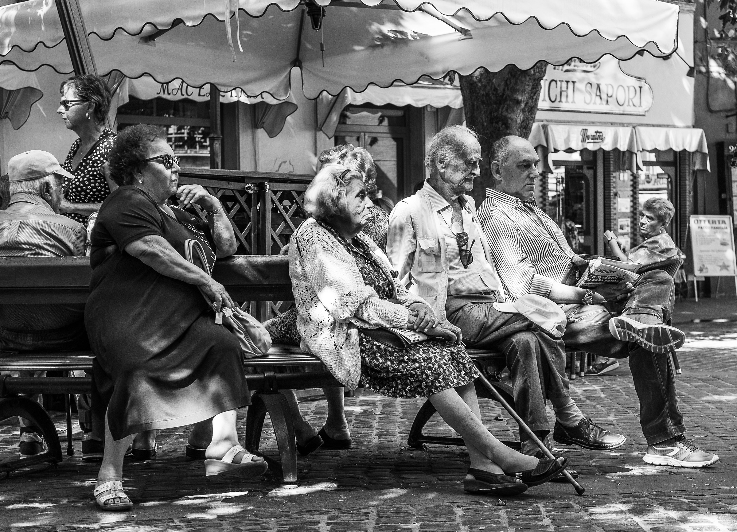 L'amarezza dei vecchi per le perdite di una volta