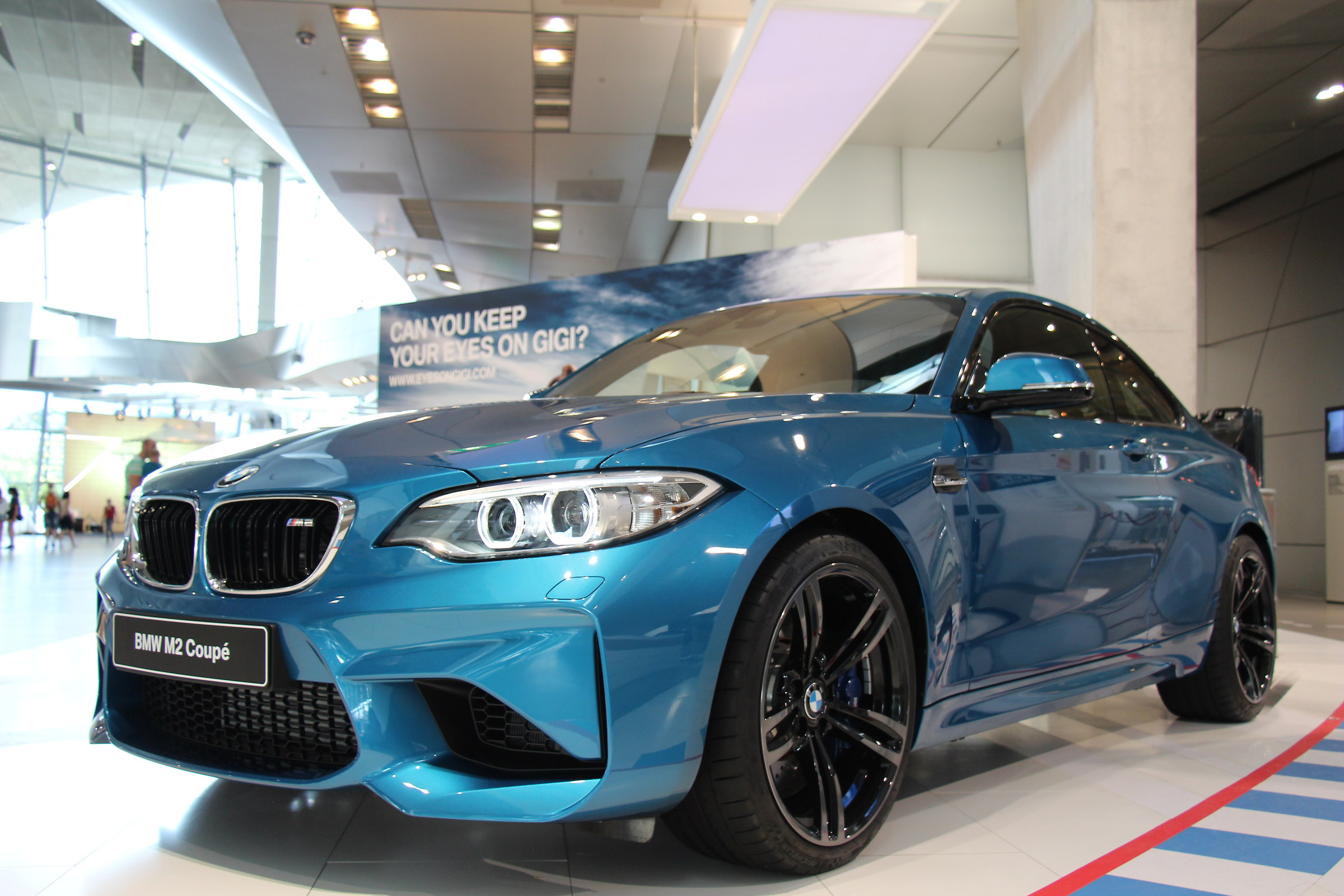 BMW M2 coupe, BMW Welt