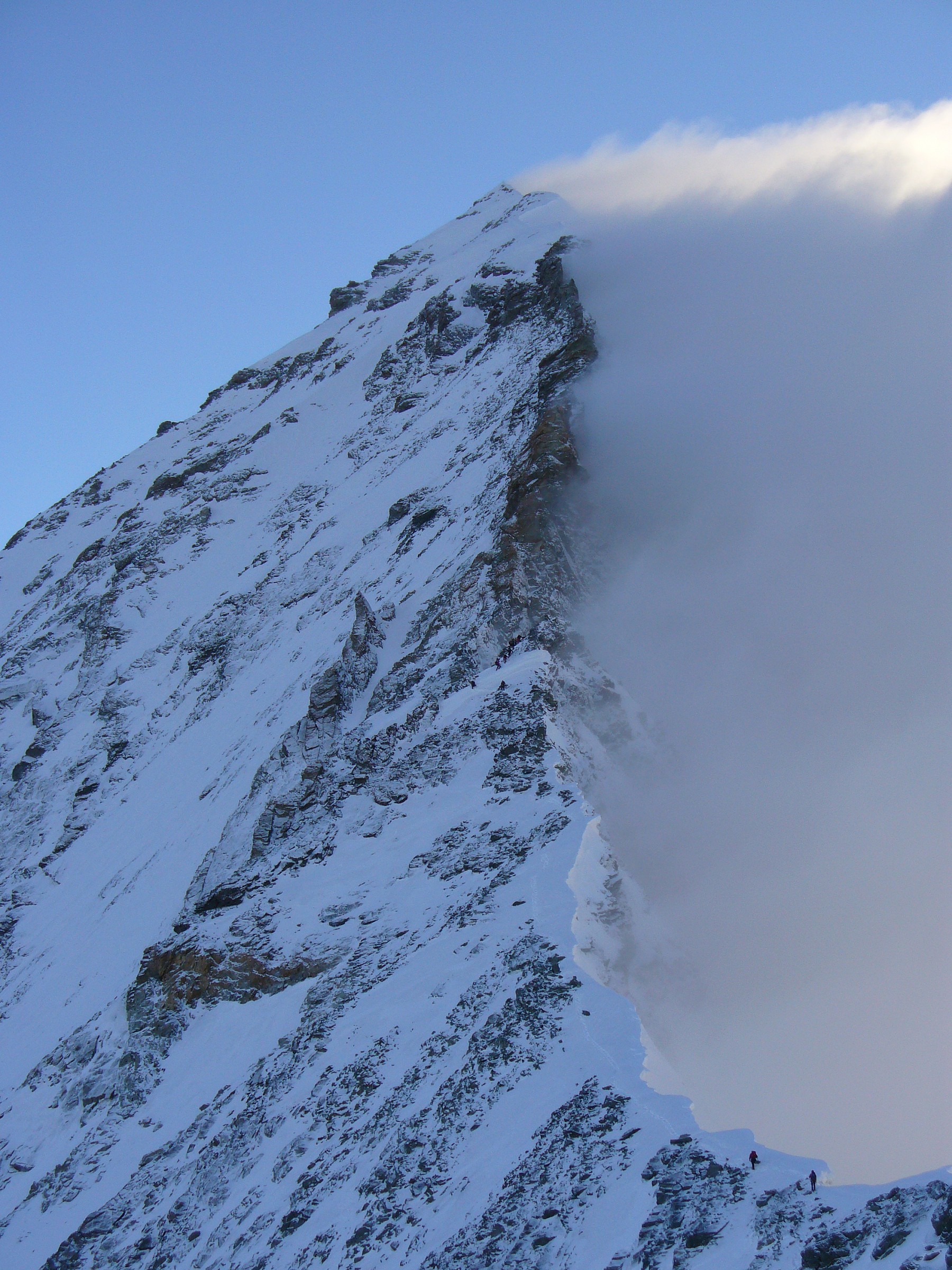 Wind on the ridge Dent Blanche