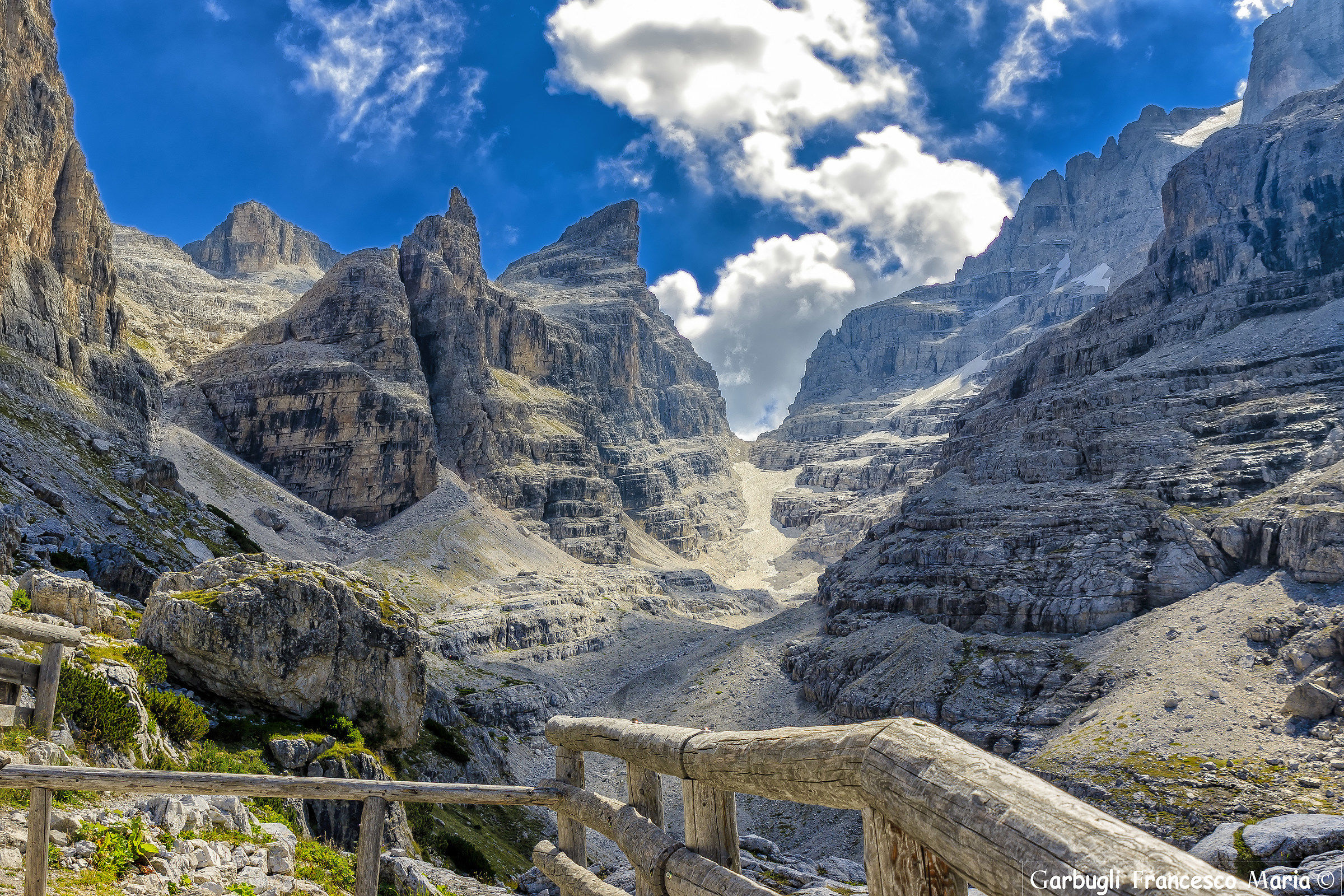 Visuale dal Tuckett e Sella