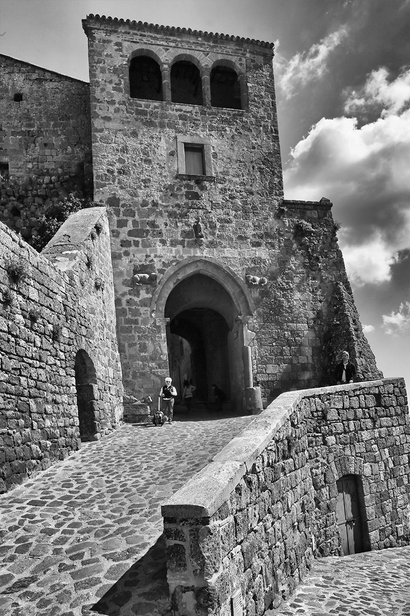 L'Ingresso  a Civita