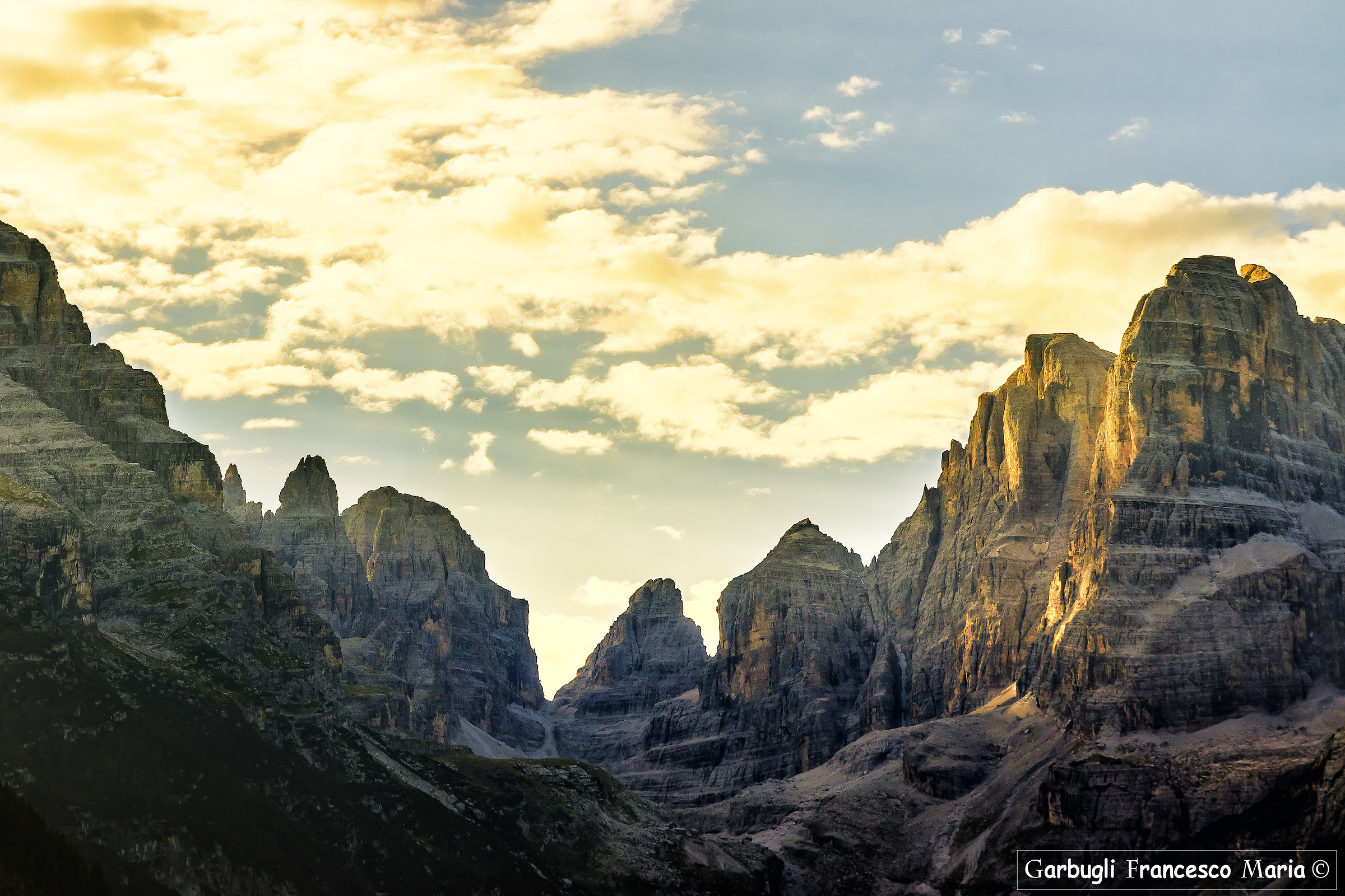 L'alba alle Dolomiti del Brenta