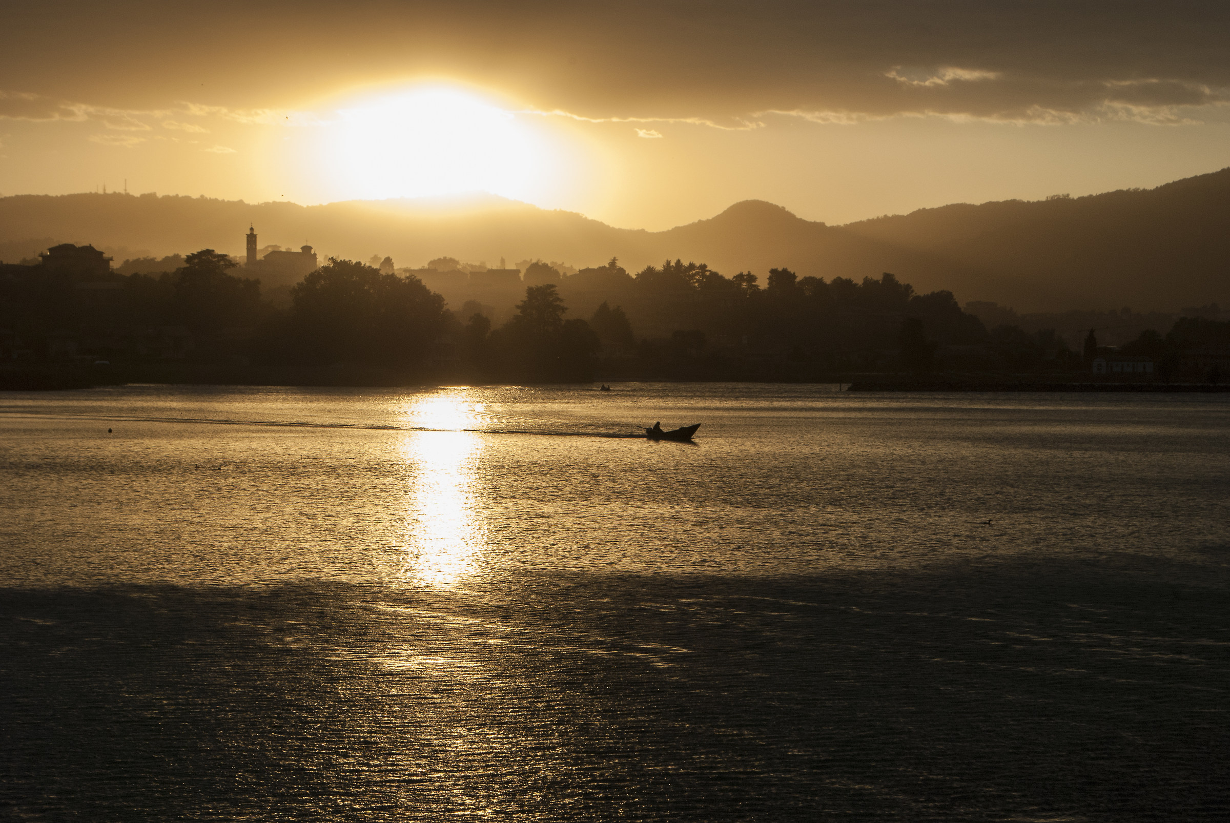 Tramonto da favola sul lago D'Iseo