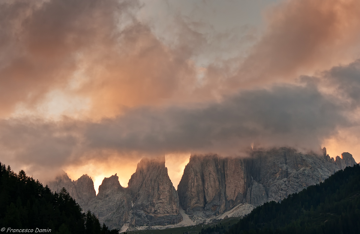 Sunset on Sassolungo