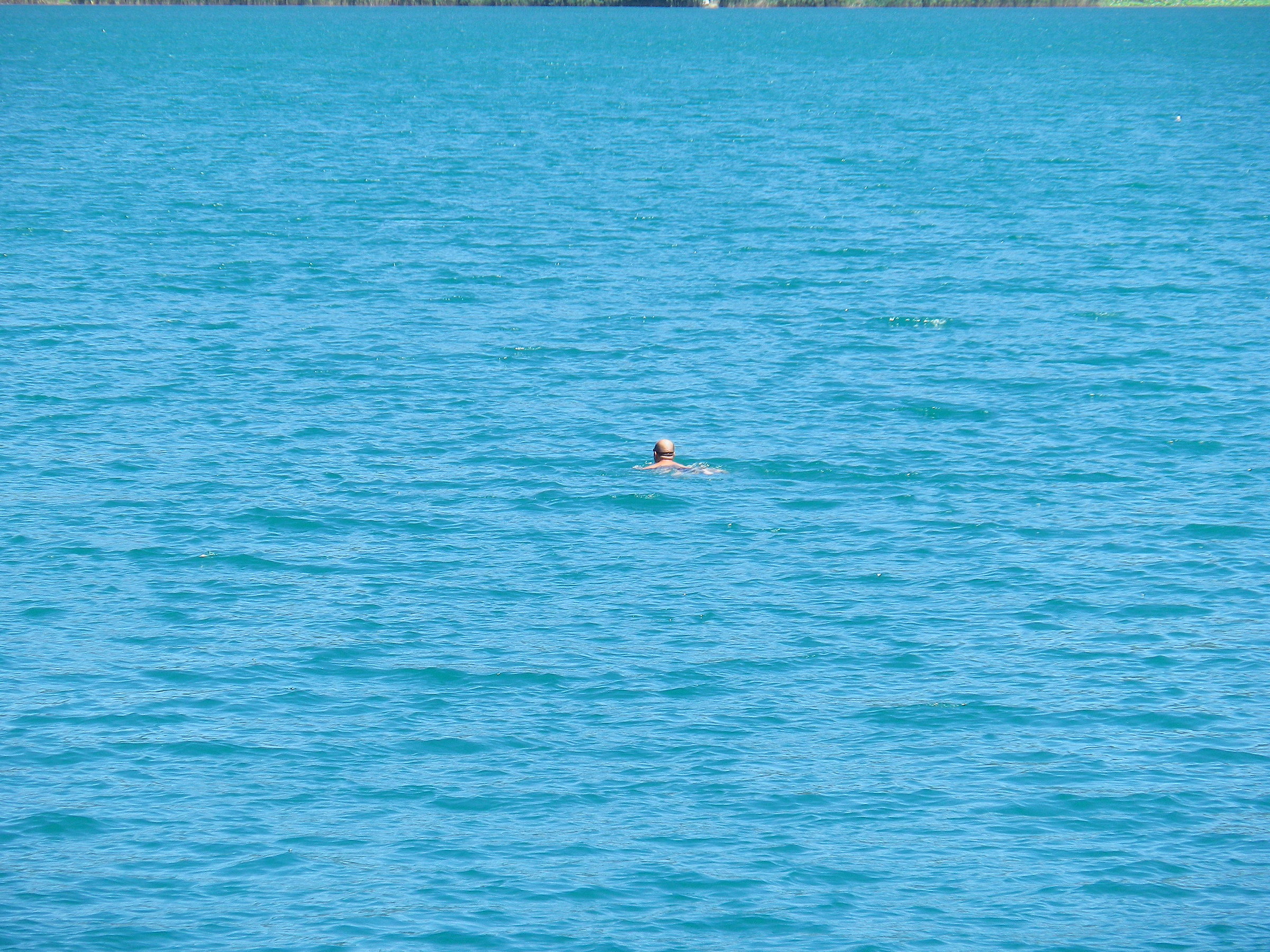 Una testa sbucò dal lago di Nemi