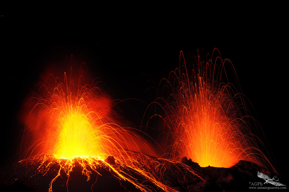 Doppia esplosione - Crateri di Stromboli