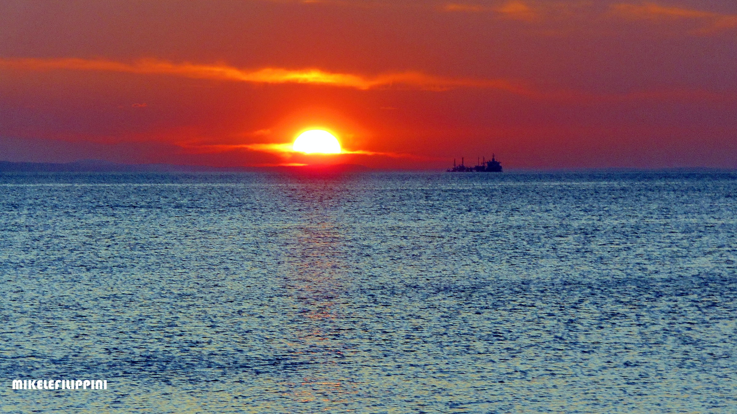 F 10.7 ....1/50sec. ....iso 100.......mano libera