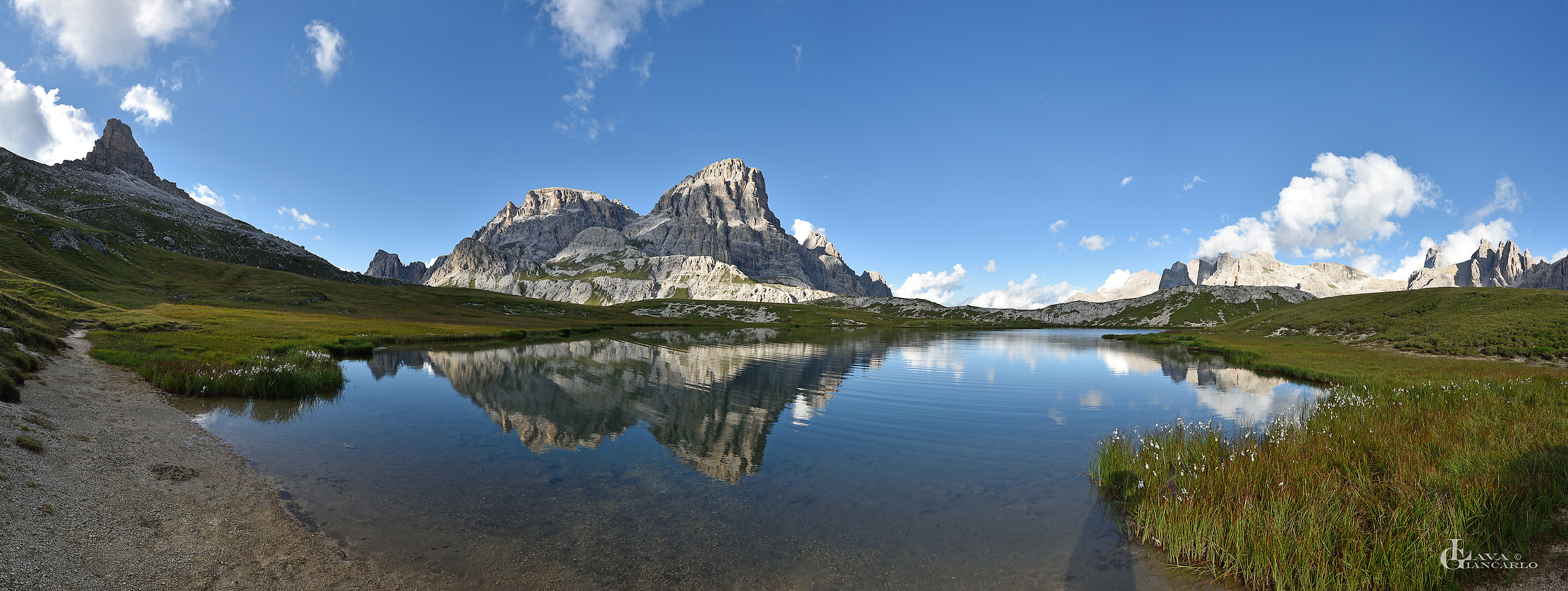 Lago artificiale presso il rifugio Locatelli