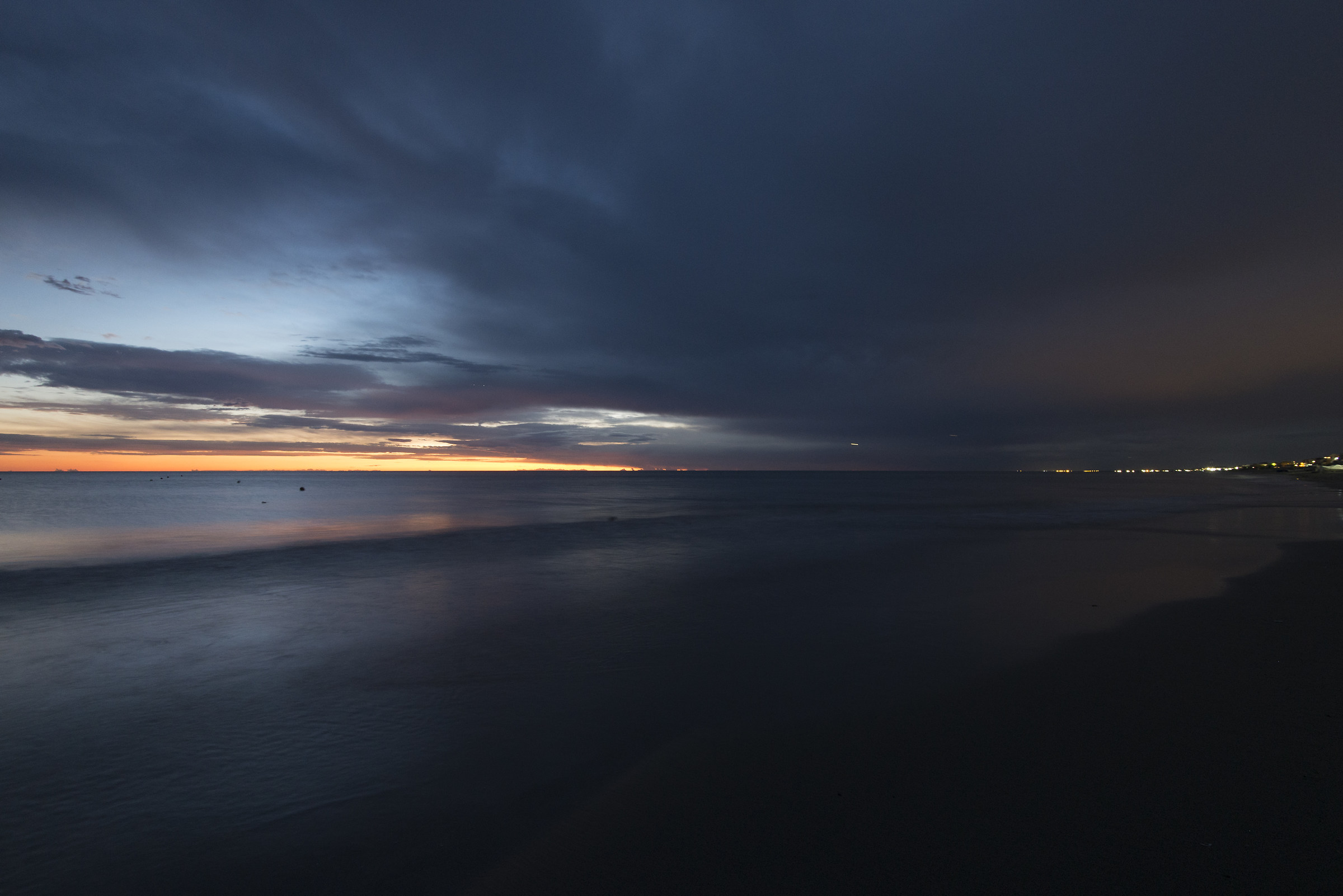 Litorale al crepuscolo