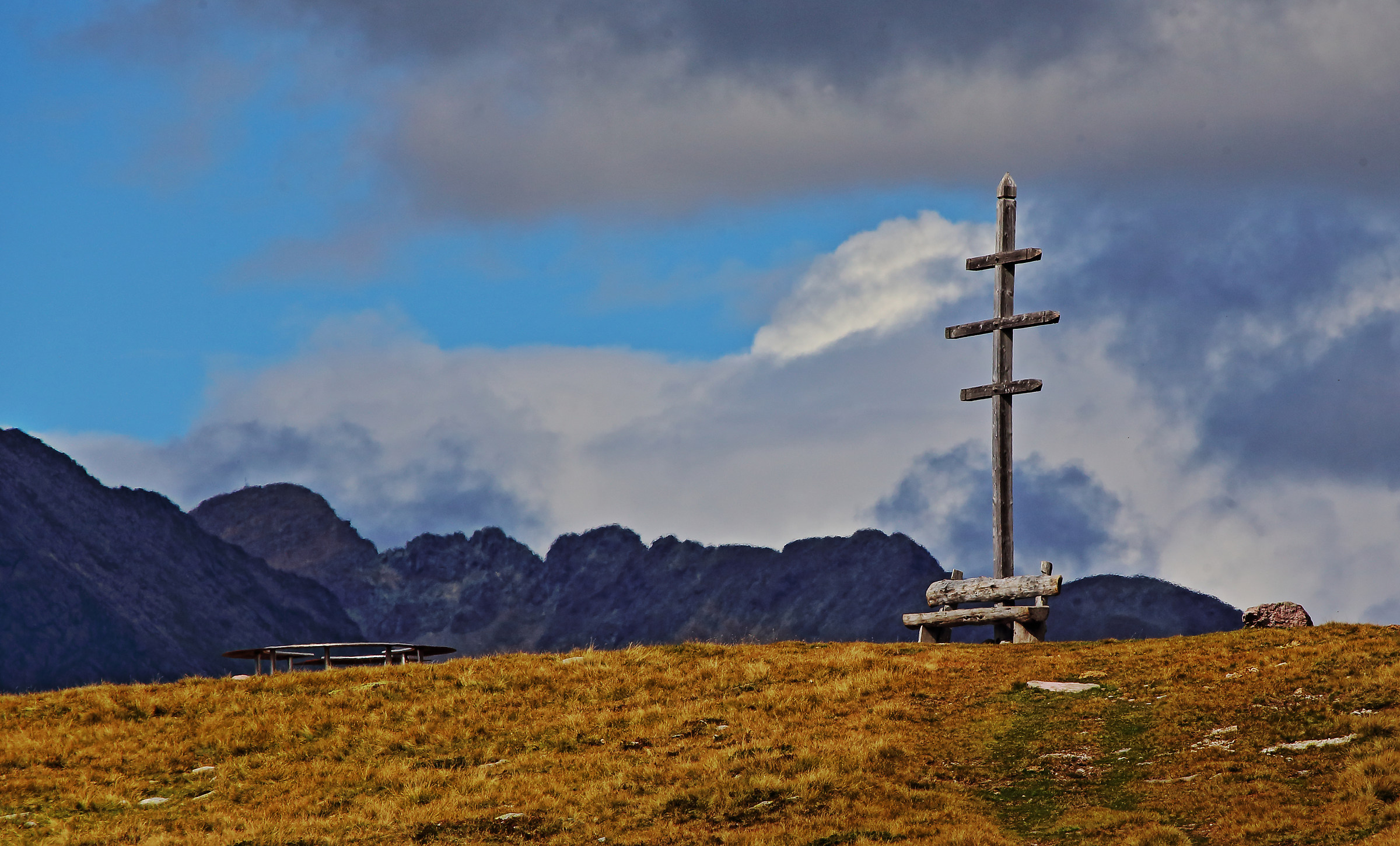 Yoke of Sarntal Cross Waiting for the storm