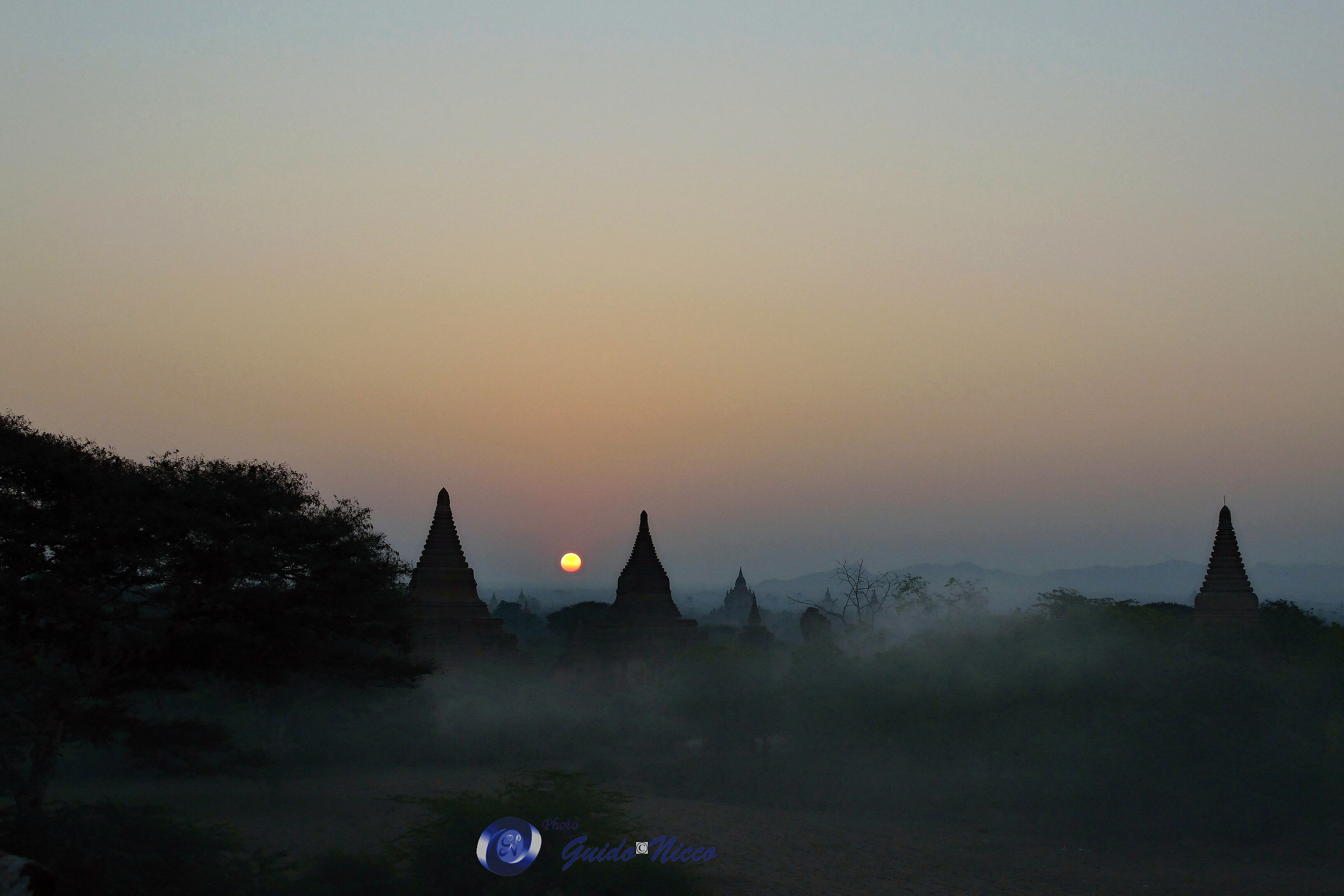 Alba a Bagan