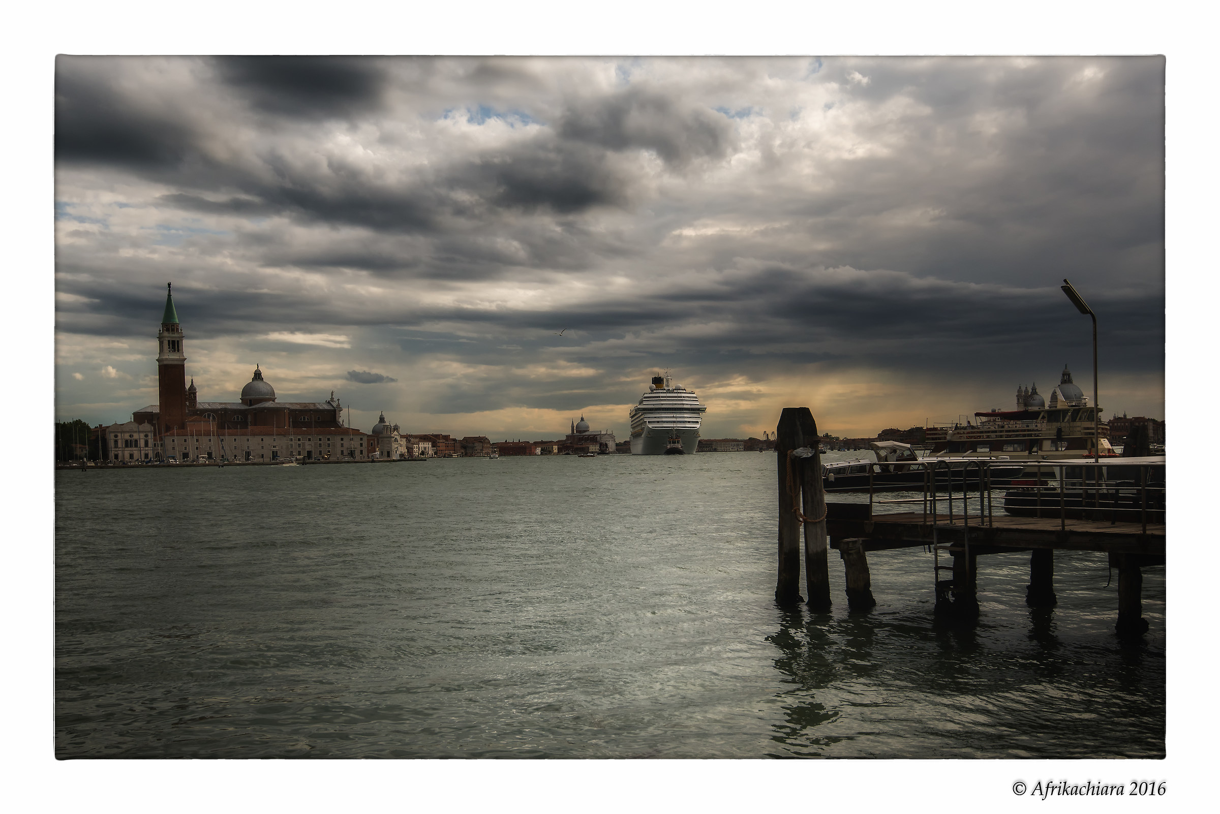 Lentamente appari...