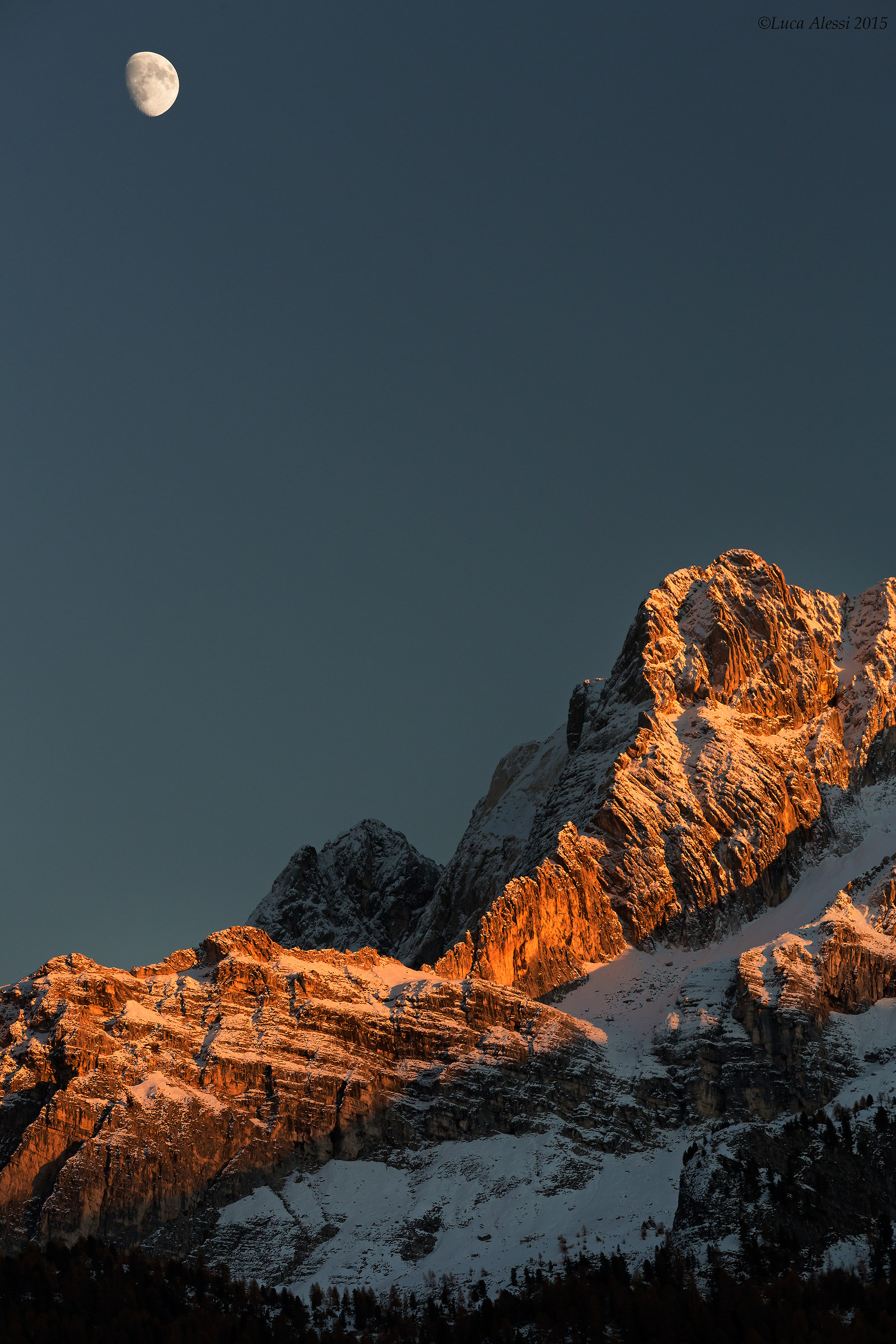 Tramonto con la luna
