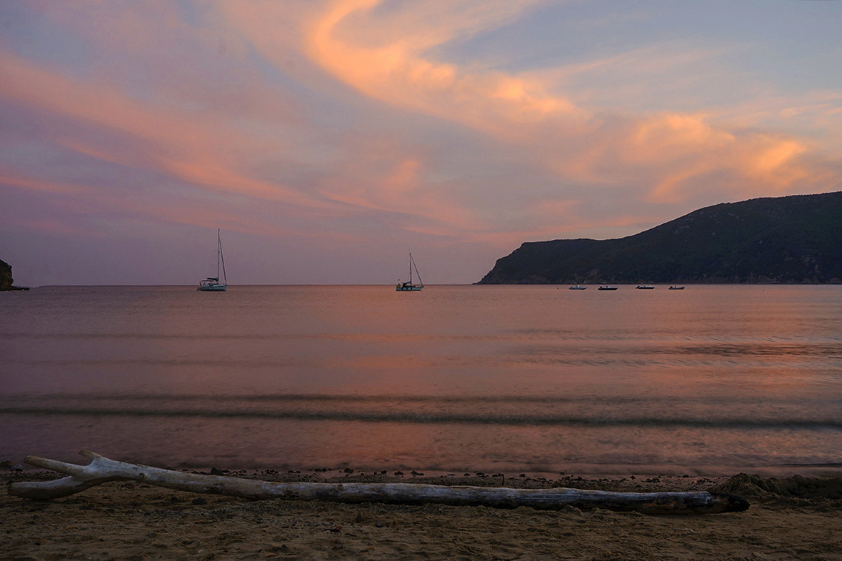 ultime luci spiaggia lacona