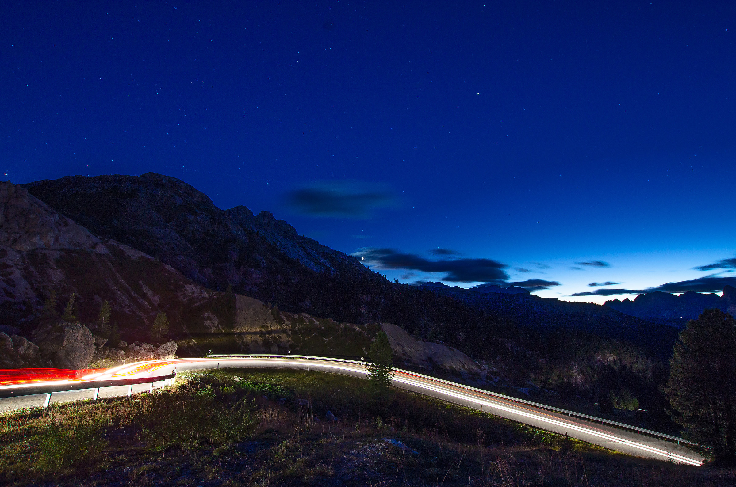 Discesa dal passo Valparola in Alta Badia