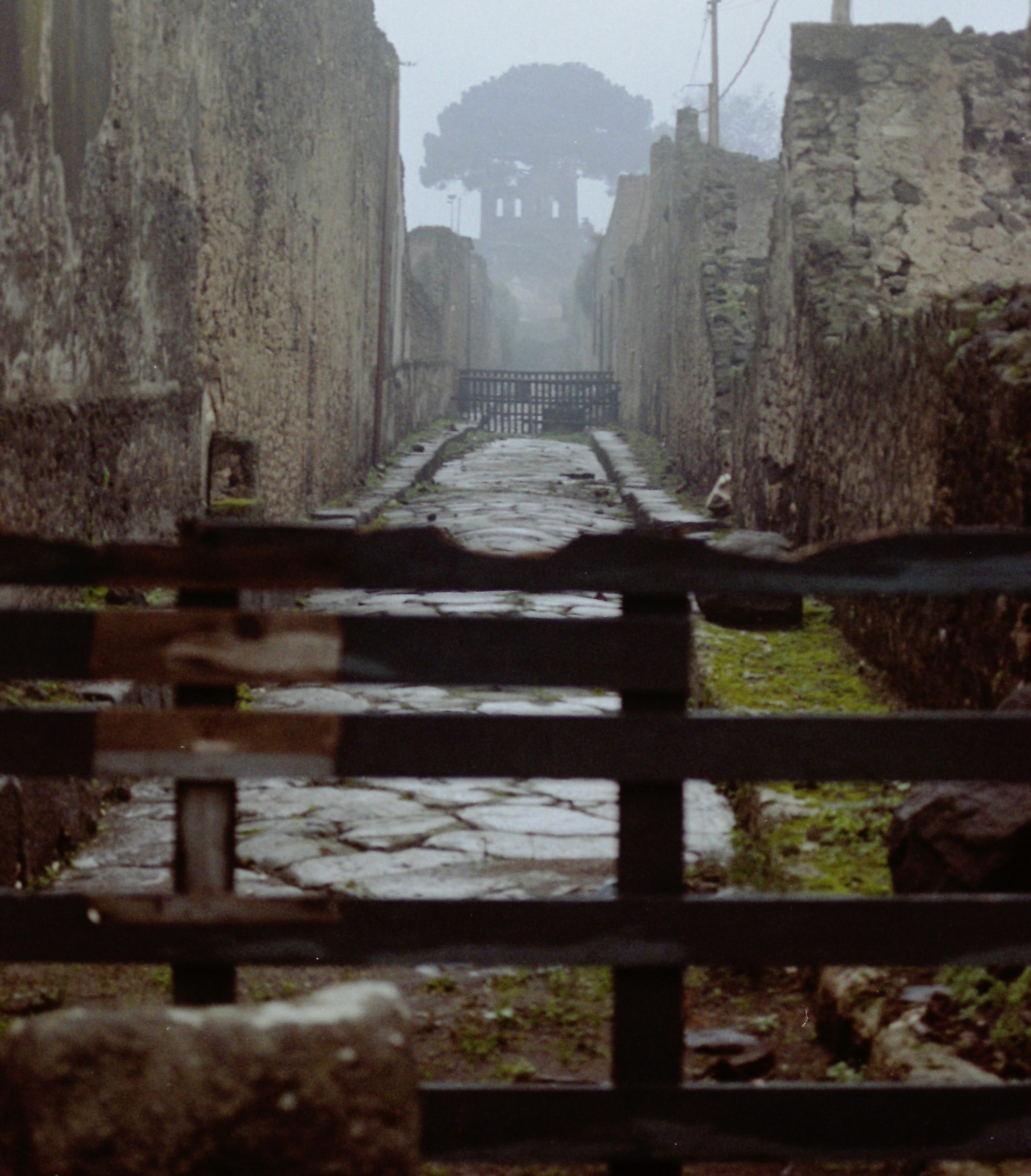 Pompei. Via 10.Divieto di accesso.