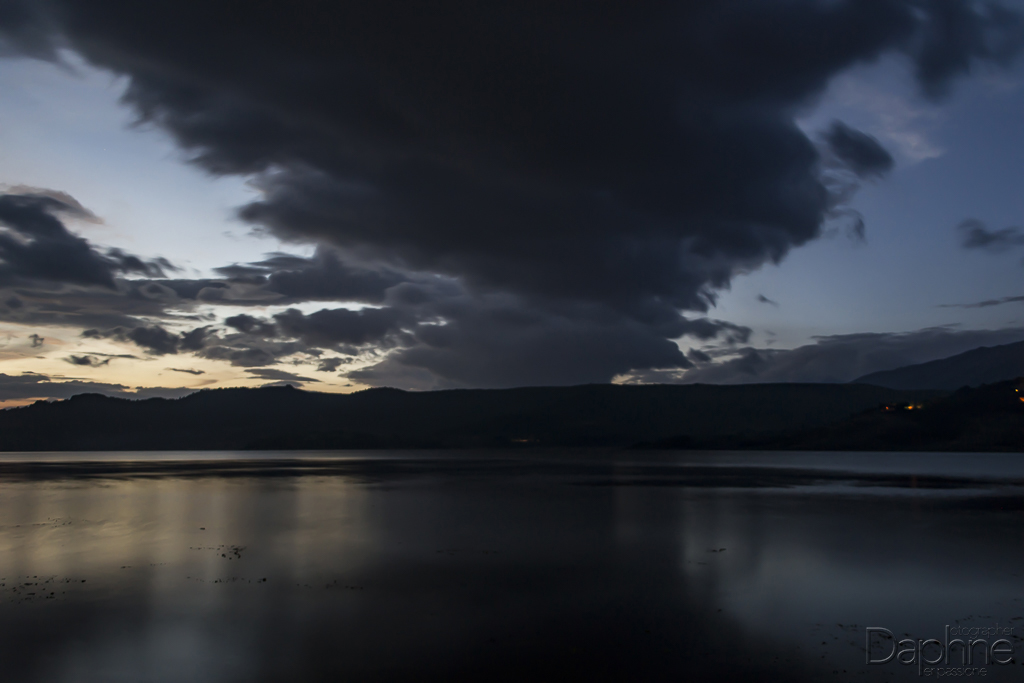 Nuvola imponente sul Lago di Campotosto