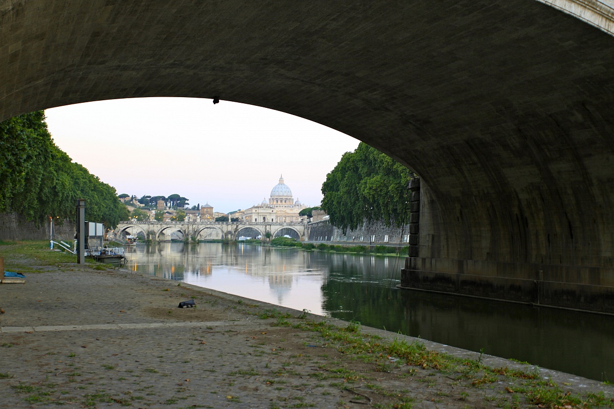 Lungo Tevere ponte Cavour