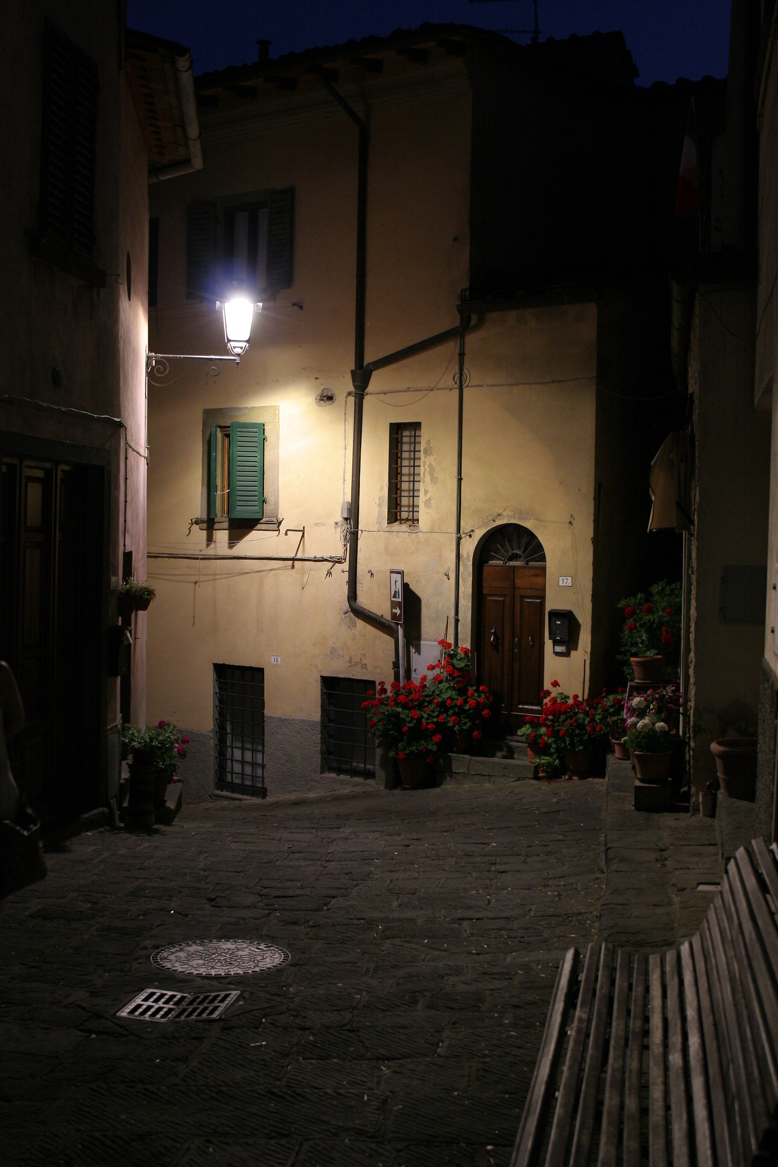 Tuscan glimpse ..... Radda