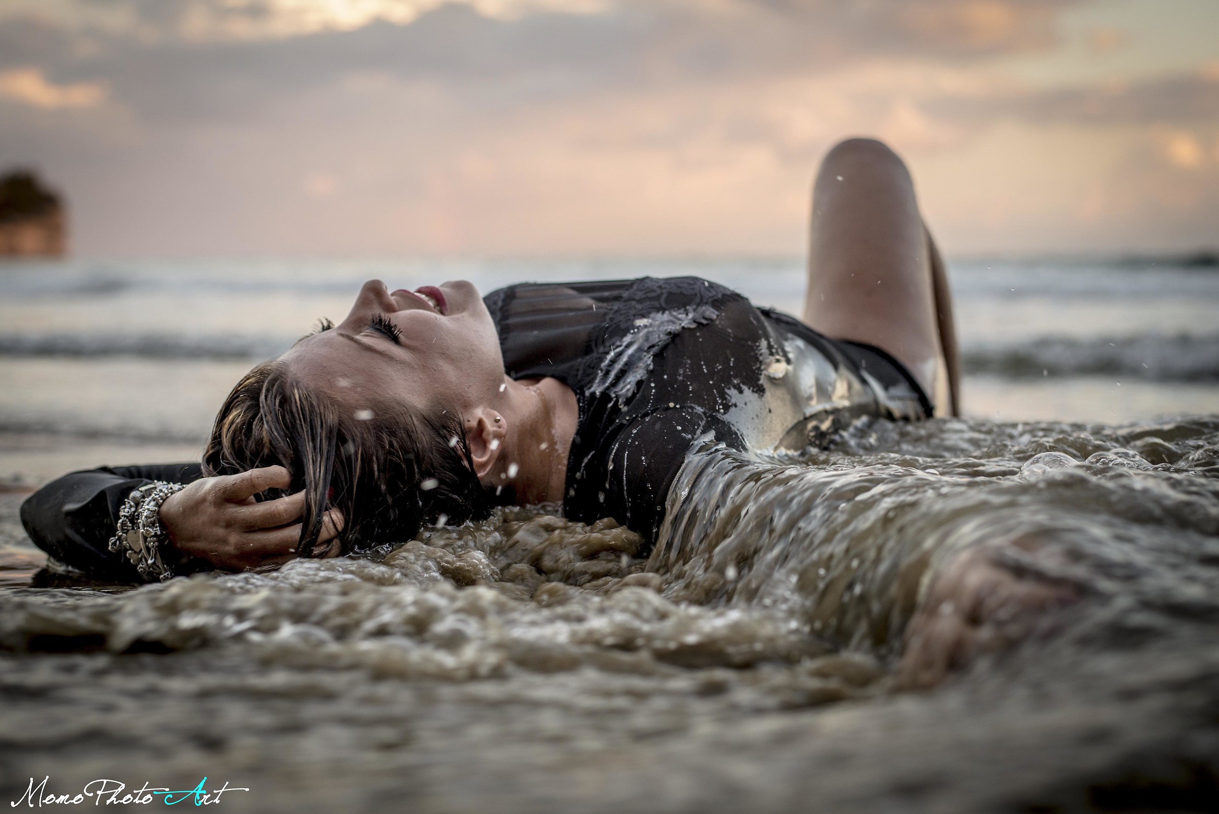 You can not live in senz .... sea ....