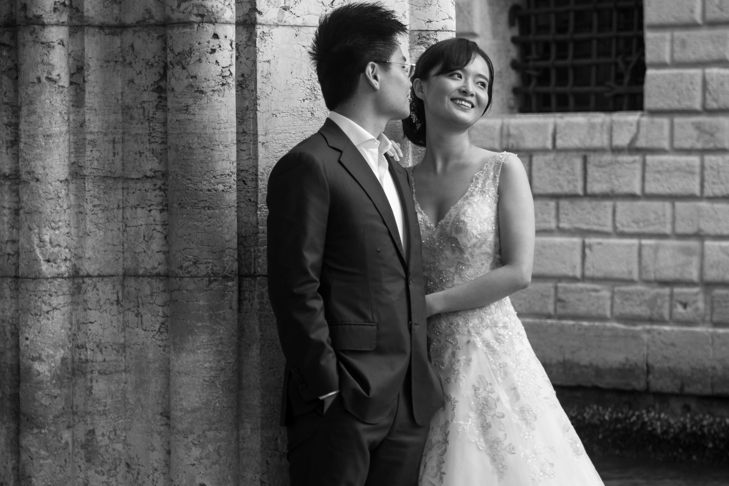 Love each other in Venice