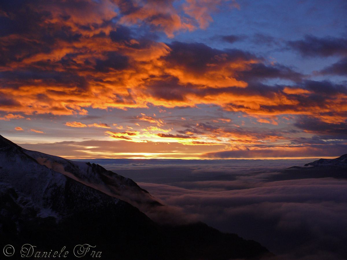 Sunrise on the valley floor.