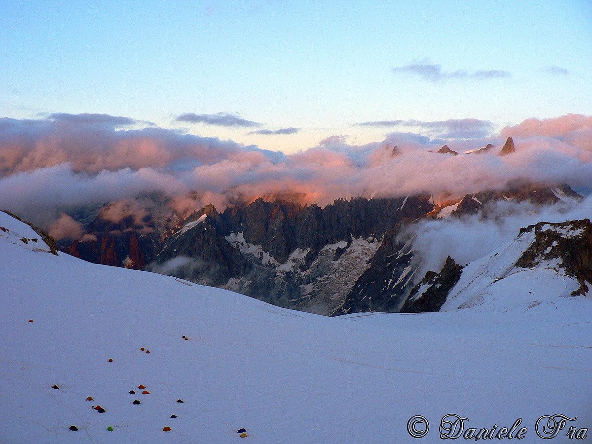 Sunset over the Giant's Tooth