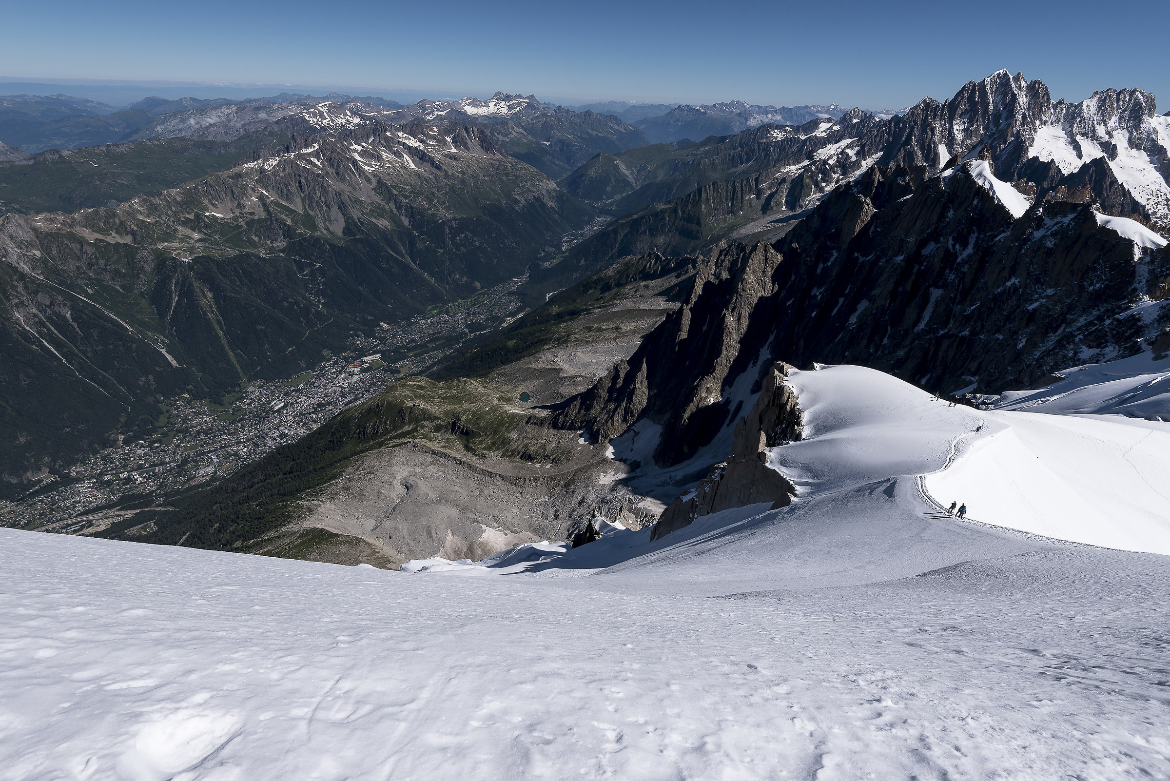 Going down dall'Aguille du Midi