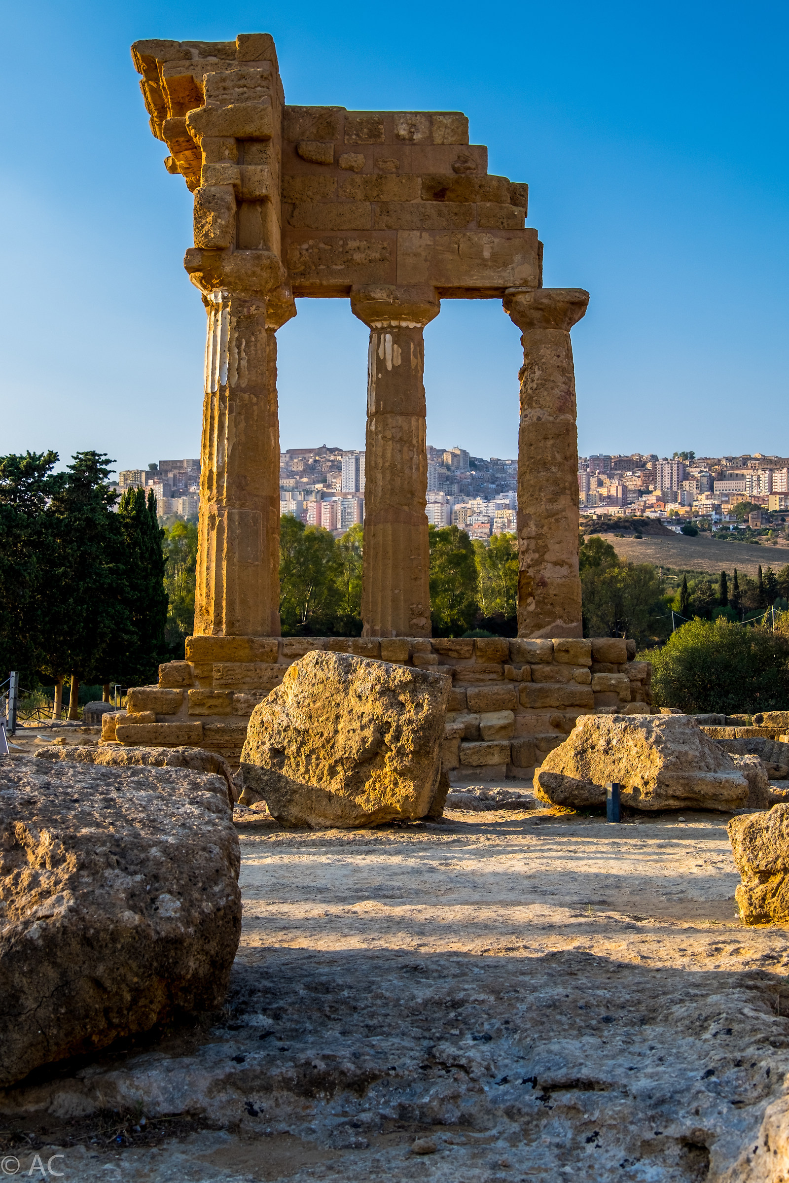 temples in Agrigento