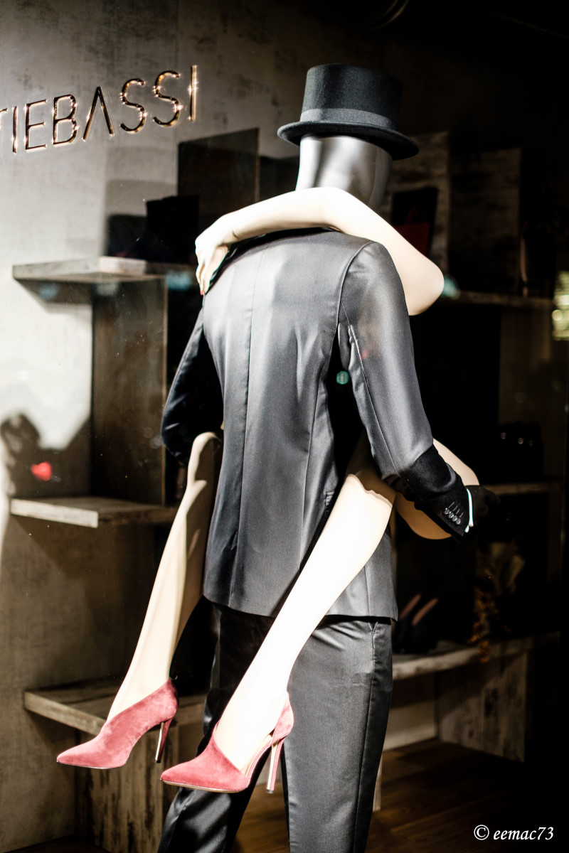 Manichini all'opera...