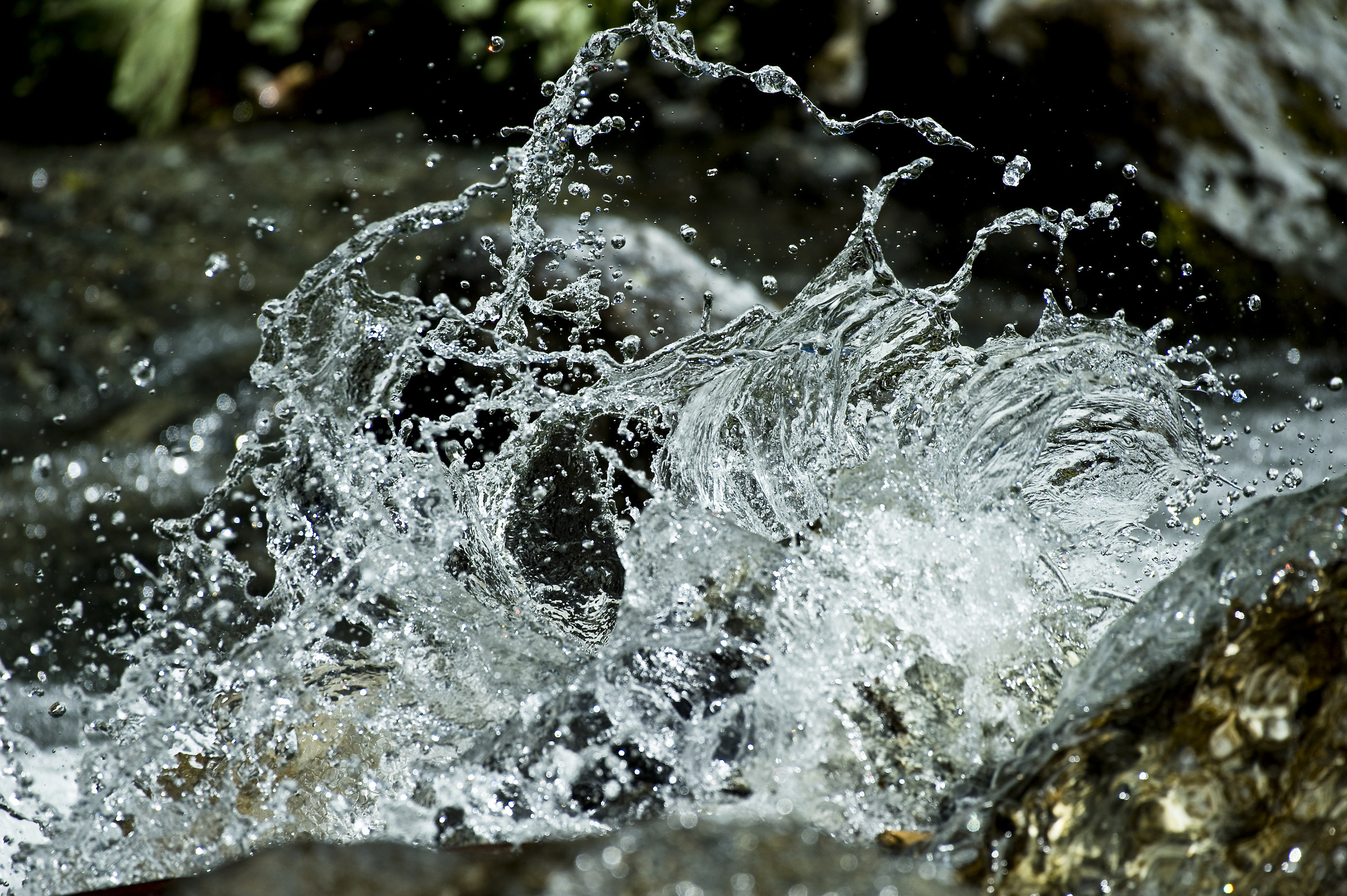 La forza dell' acqua in un istante..