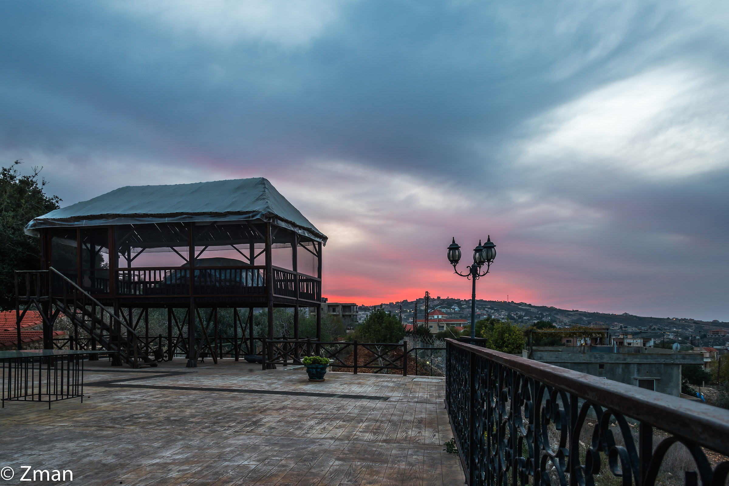 Tramonto e il gazebo