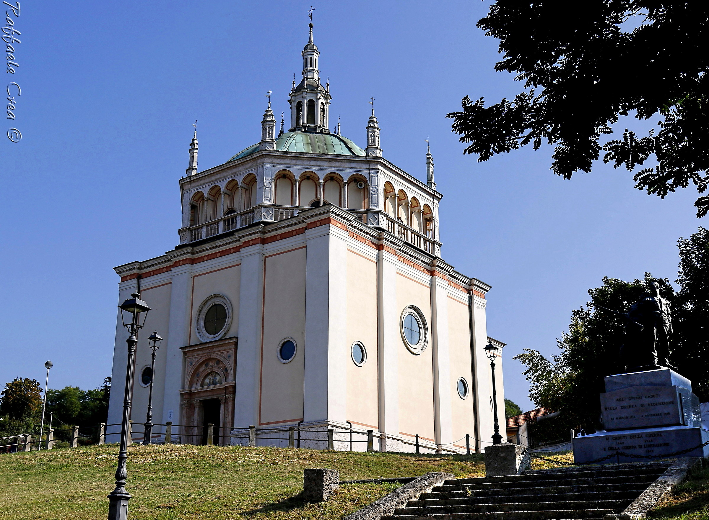 Crespi d'Adda: La Chiesa