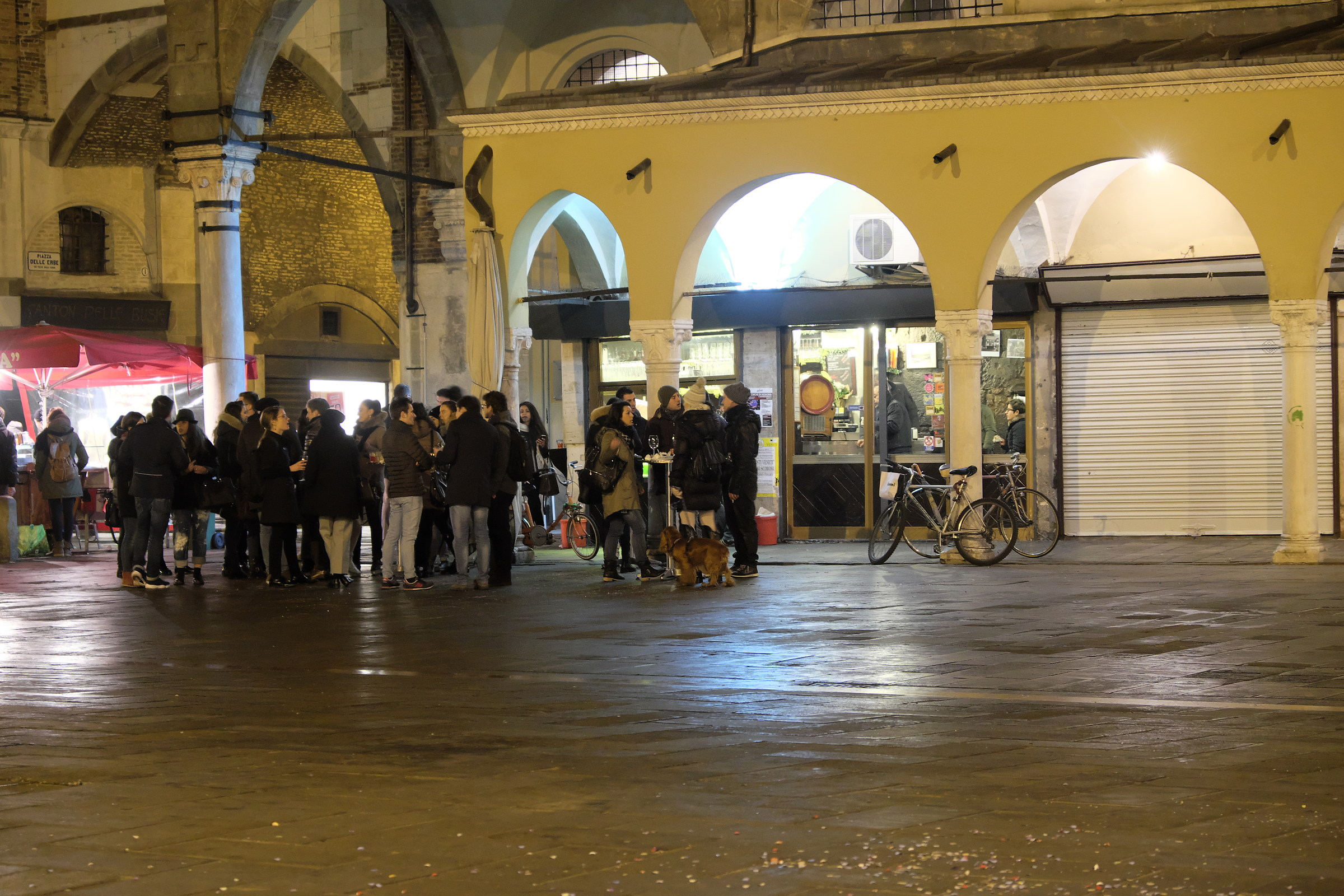 all'angolo delle busie spriz o bianchetto?