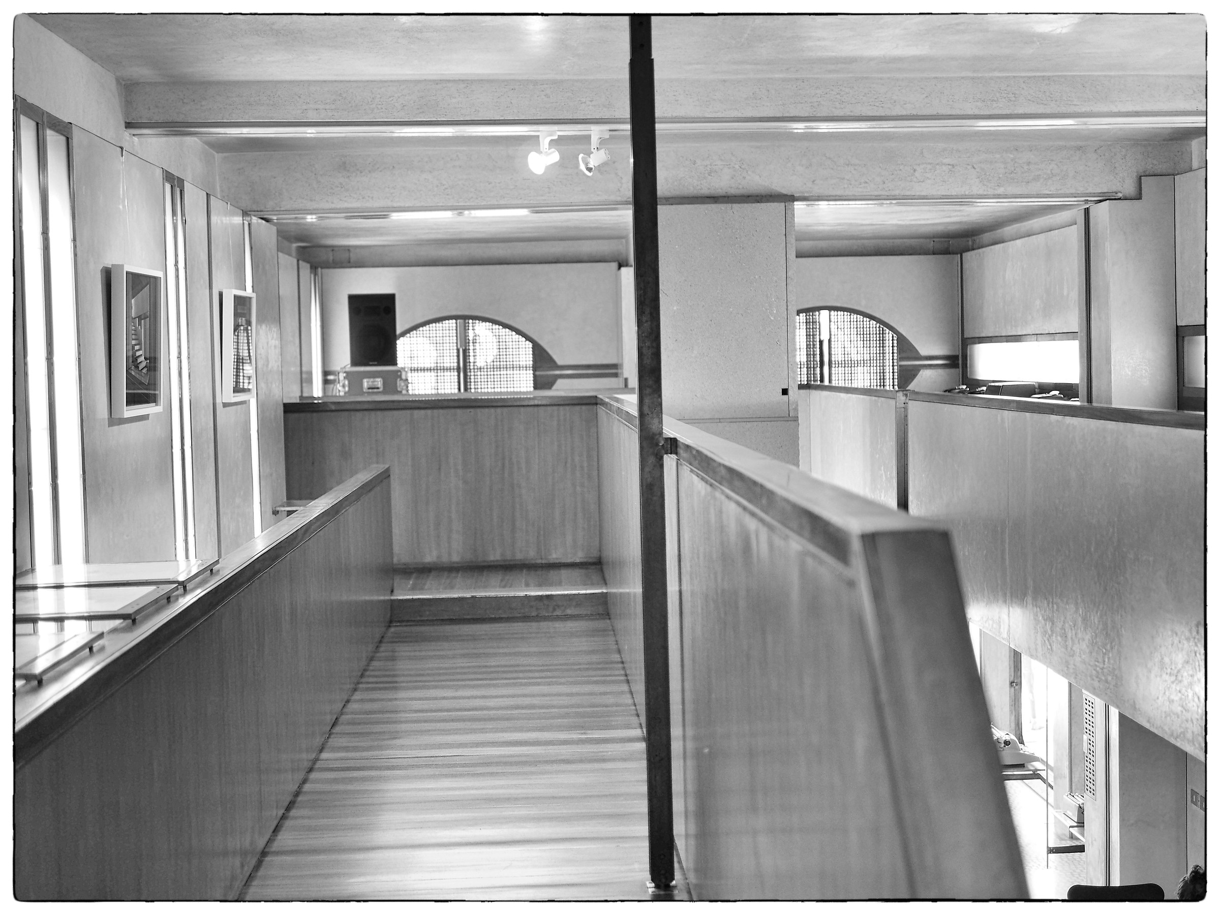 shop Olivetti Venice, the speriore plan